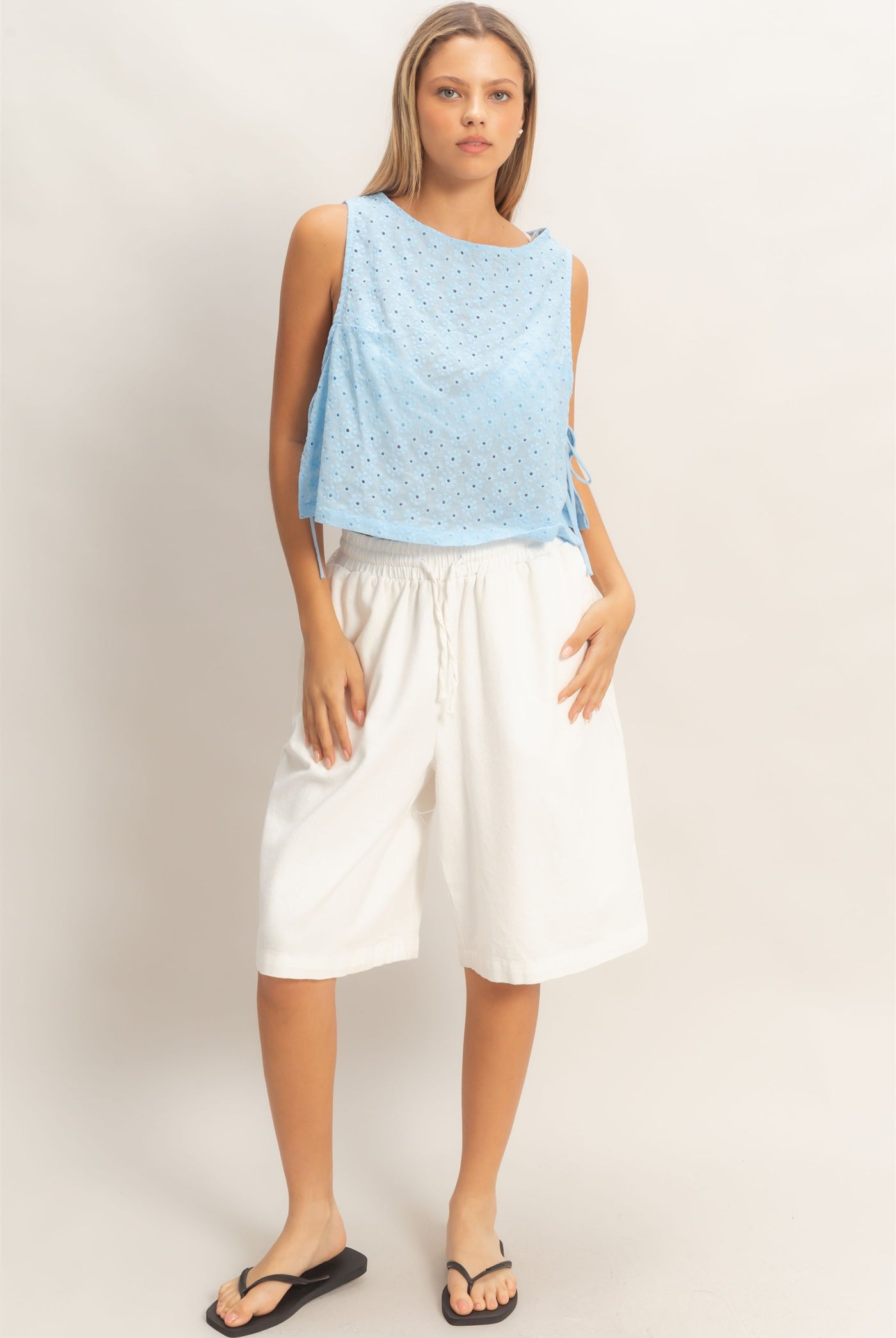 Wholesale Sleeveless Textured Top With Side Straps Clothing Tops HF26A242 SKY BLUE HYFVE