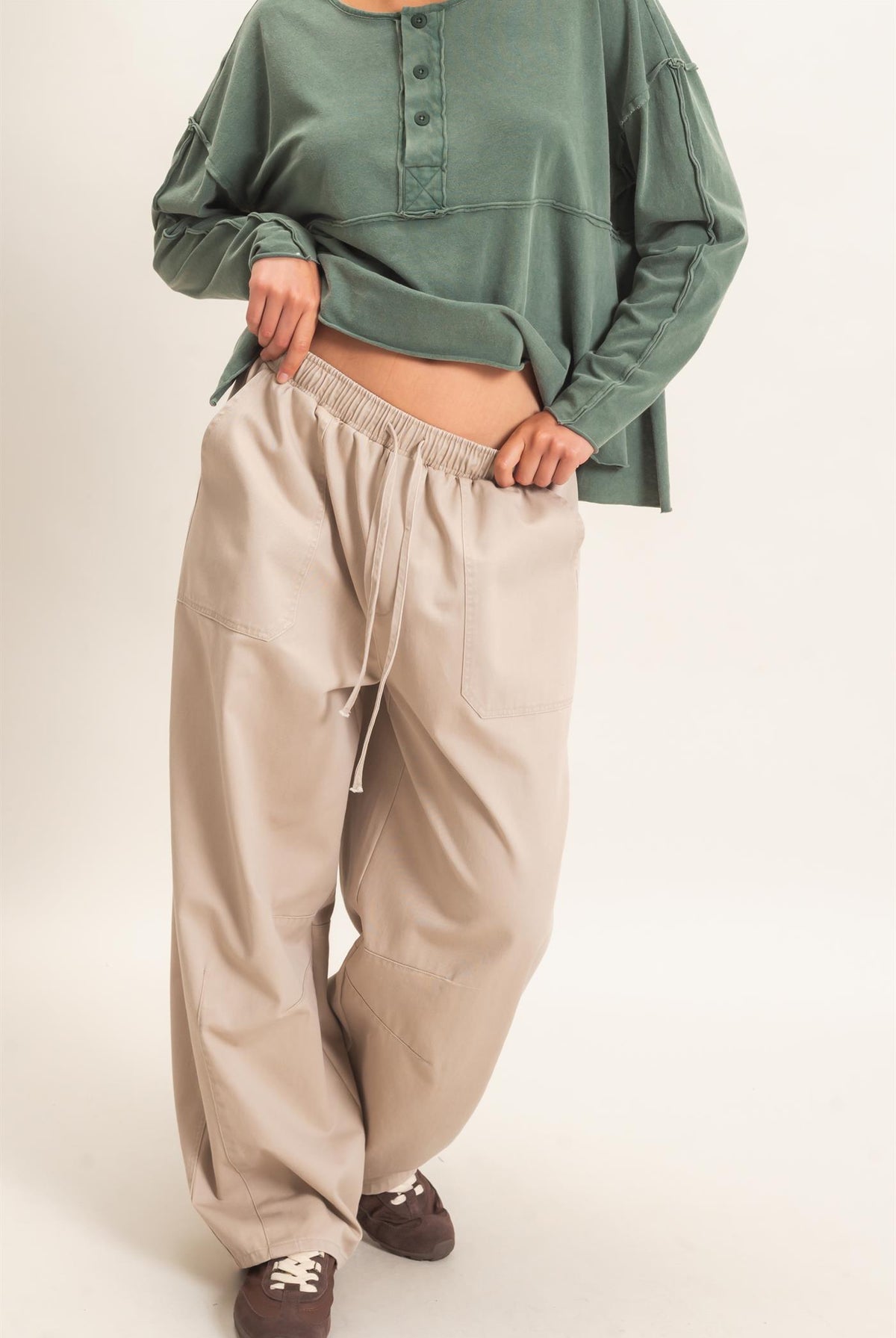 Wholesale Twill Elastic Waist Barrel Pants Pants DZ27A228 BEIGE DOUBLE ZERO