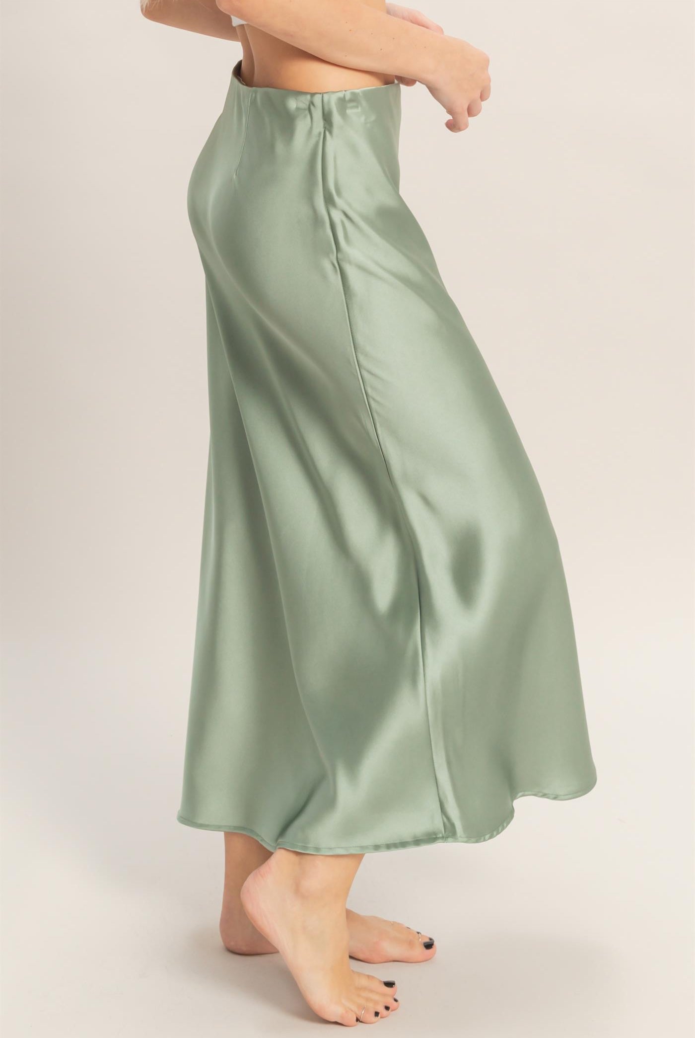 Wholesale Satin Midi Skirt Skirts DZ26A050 SAGE GREEN DOUBLE ZERO