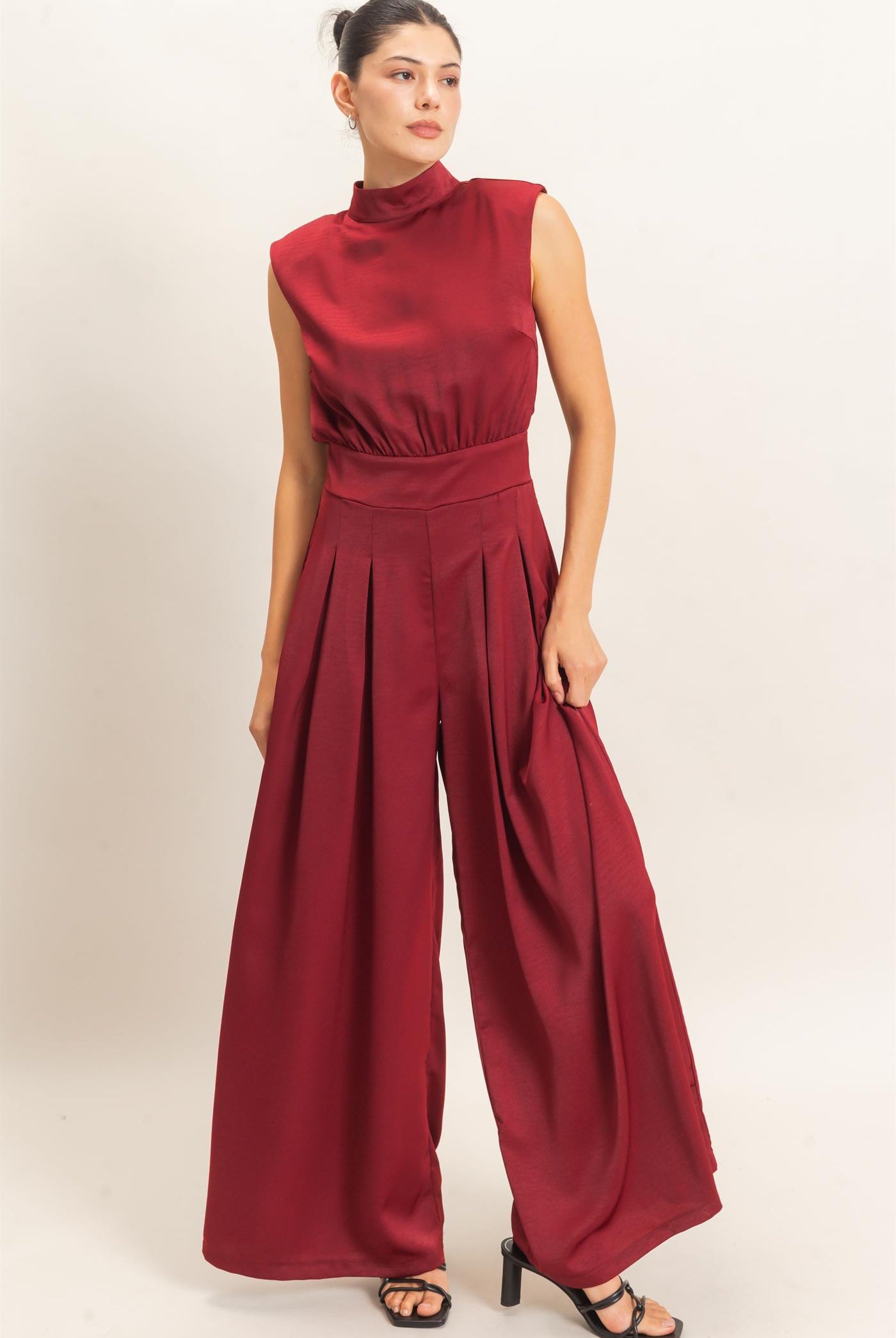 Wholesale Sleeveless Mock Neck Jumpsuit Clothing HF26F209-D WINE HYFVE