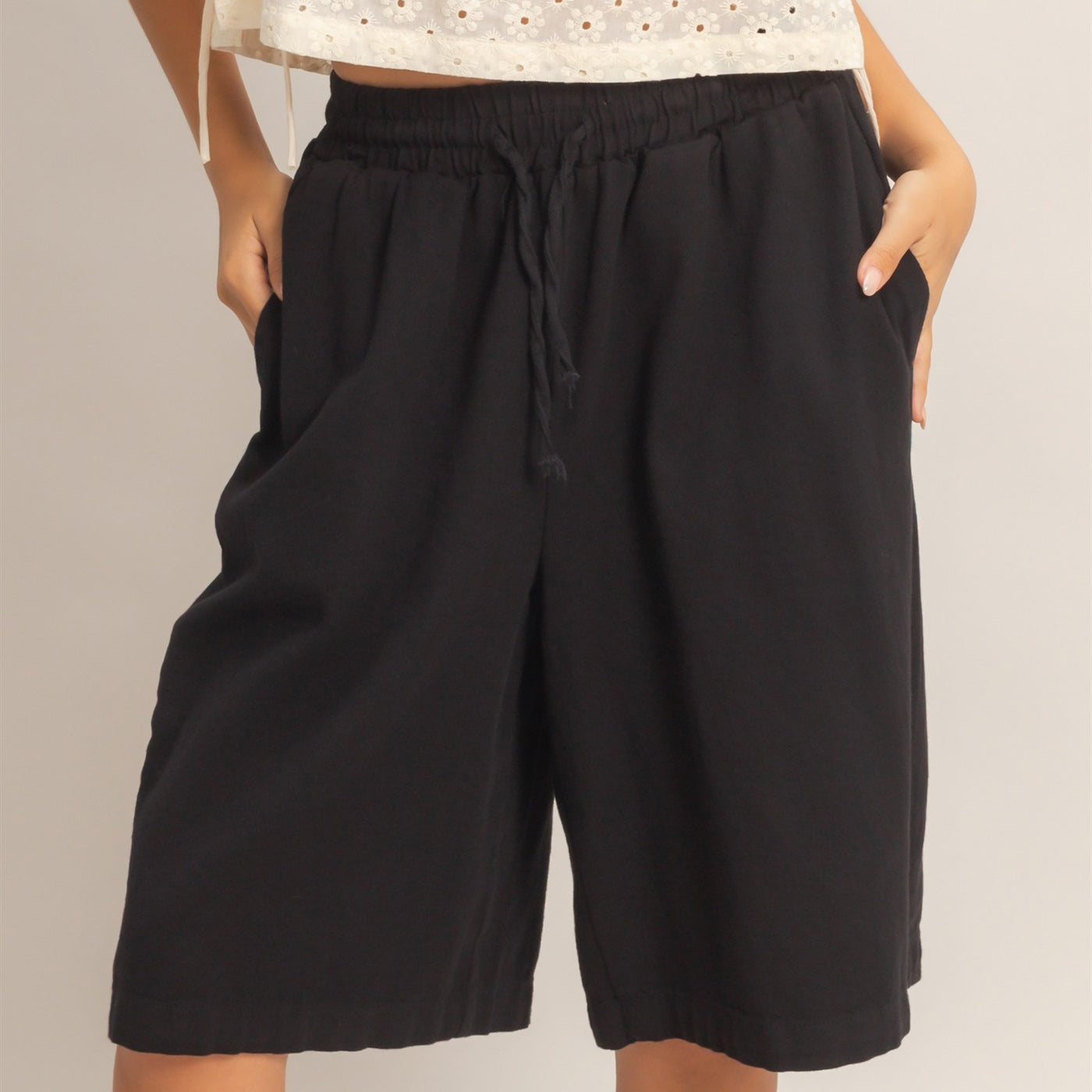 Wholesale Elastic Waistband Shorts Shorts HF26E445 BLACK HYFVE