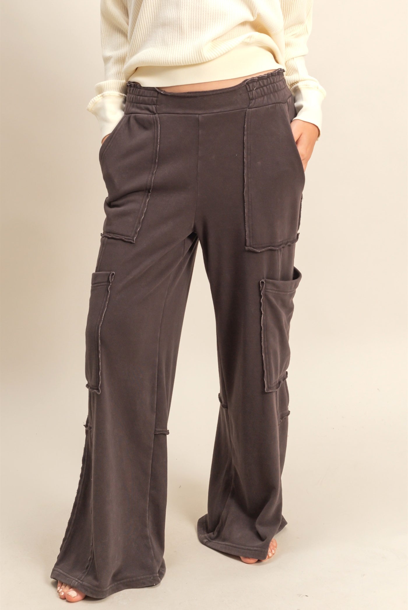 Wholesale Mineral Wash Oversized Utility Sweatpants Sweatpants DZ25C903 DARK BROWN DOUBLE ZERO
