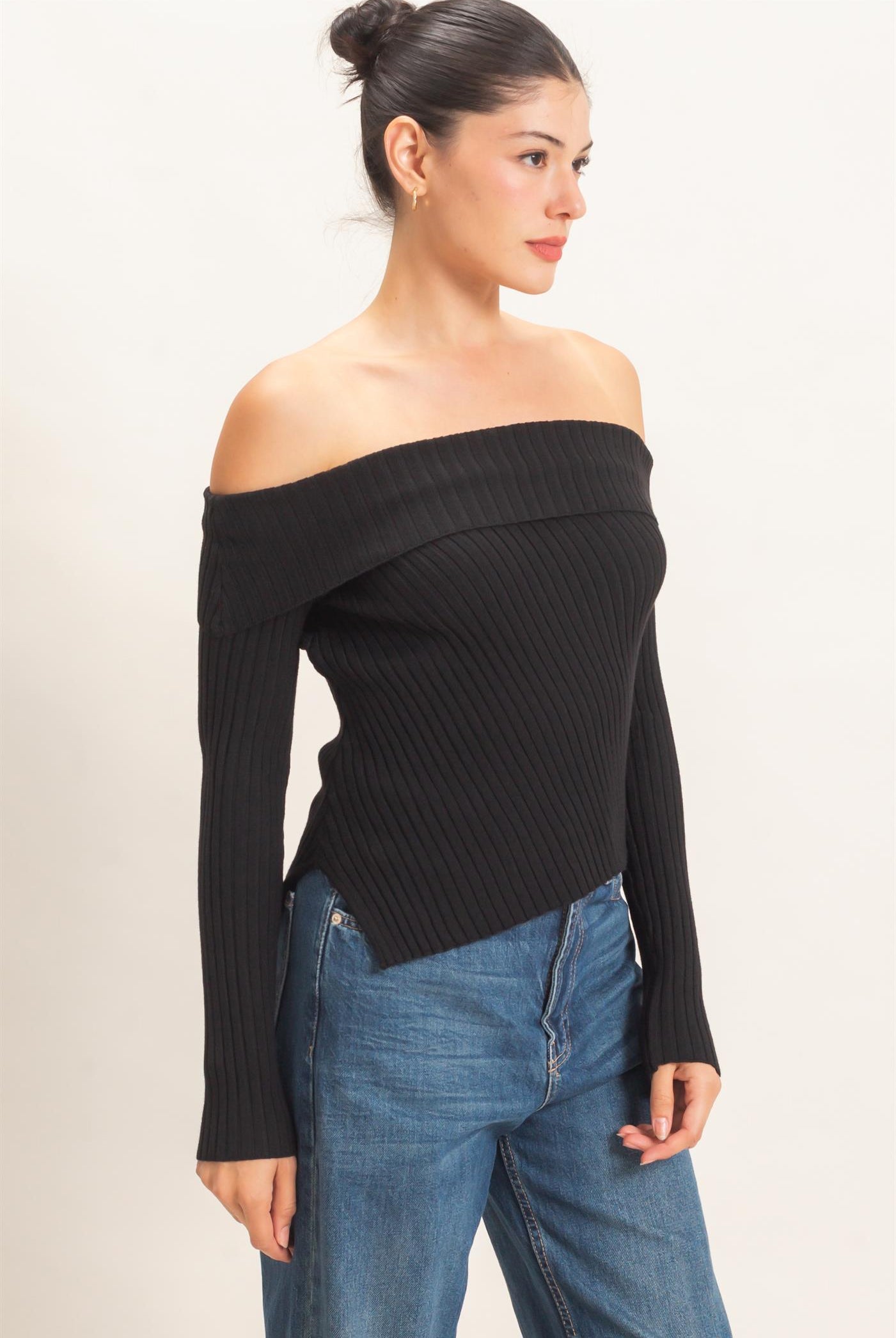 Wholesale Ribbed Off-Shoulder Sweater Sweaters HF26E937 BLACK HYFVE