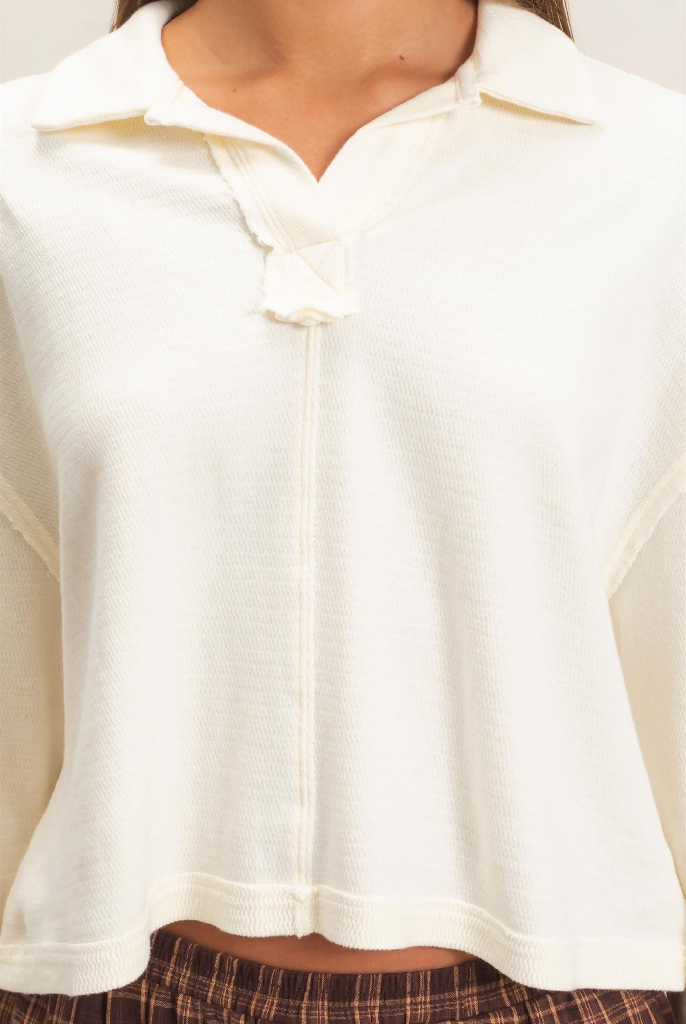 Wholesale Mineral Wash Textured Collar Top Polos DZ26E814 CREAM DOUBLE ZERO