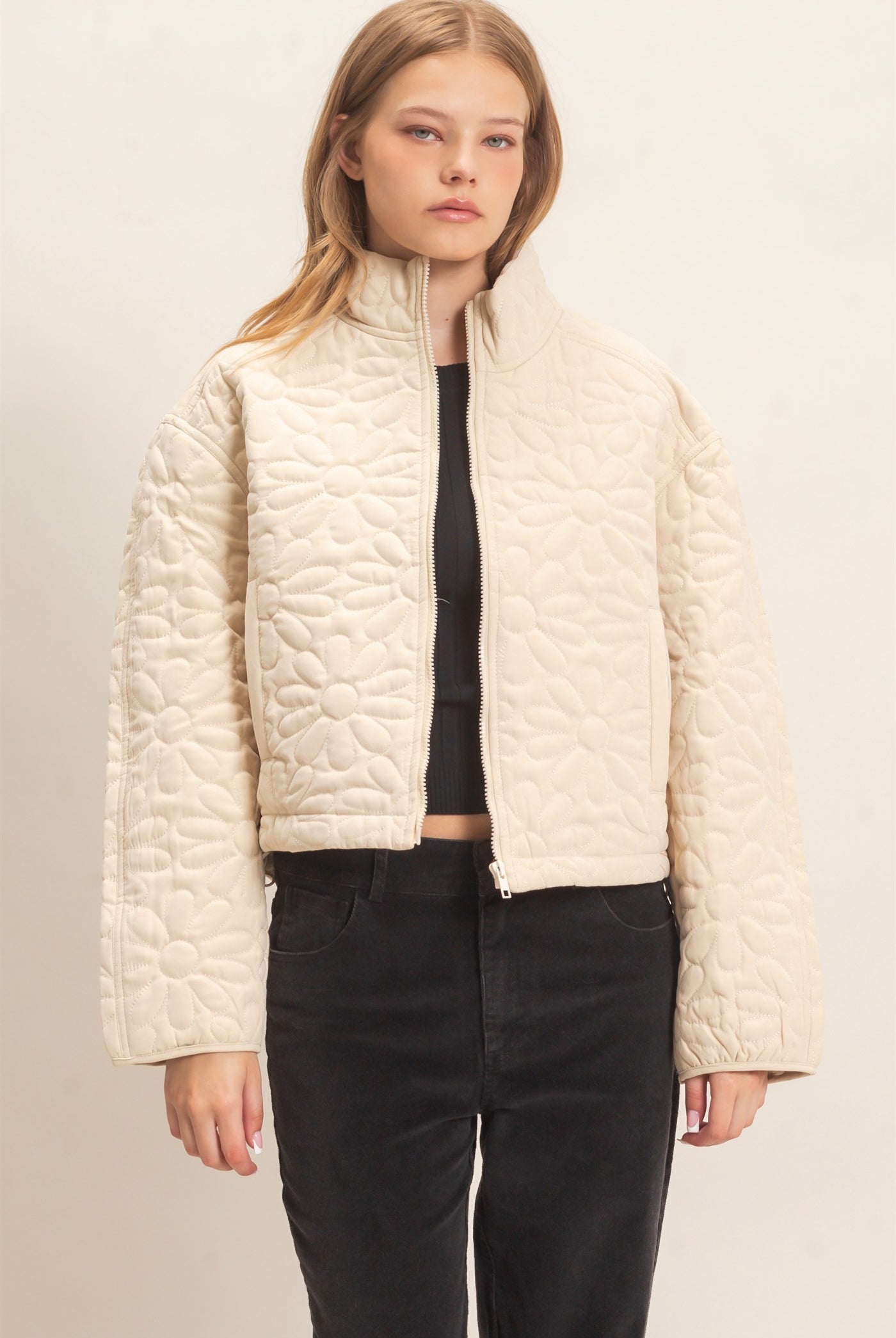 Wholesale Daisy Quilted Mock Neck Jacket Coats & Jackets HF26C821 ALPACA HYFVE