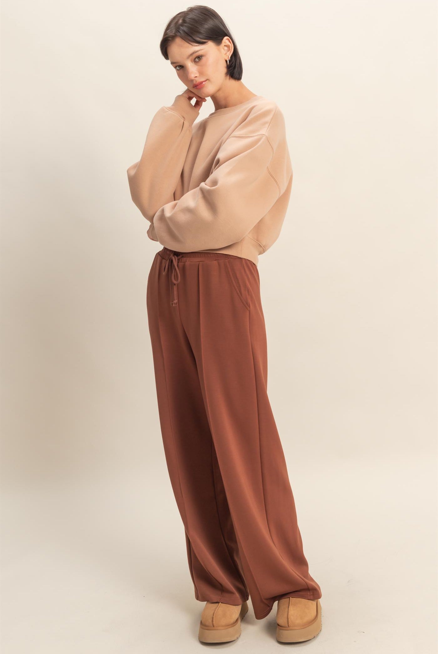 Wholesale Everyday Long Sleeve Cropped Sweatshirt Sweatshirts DZ25E415 DARK TAUPE DOUBLE ZERO