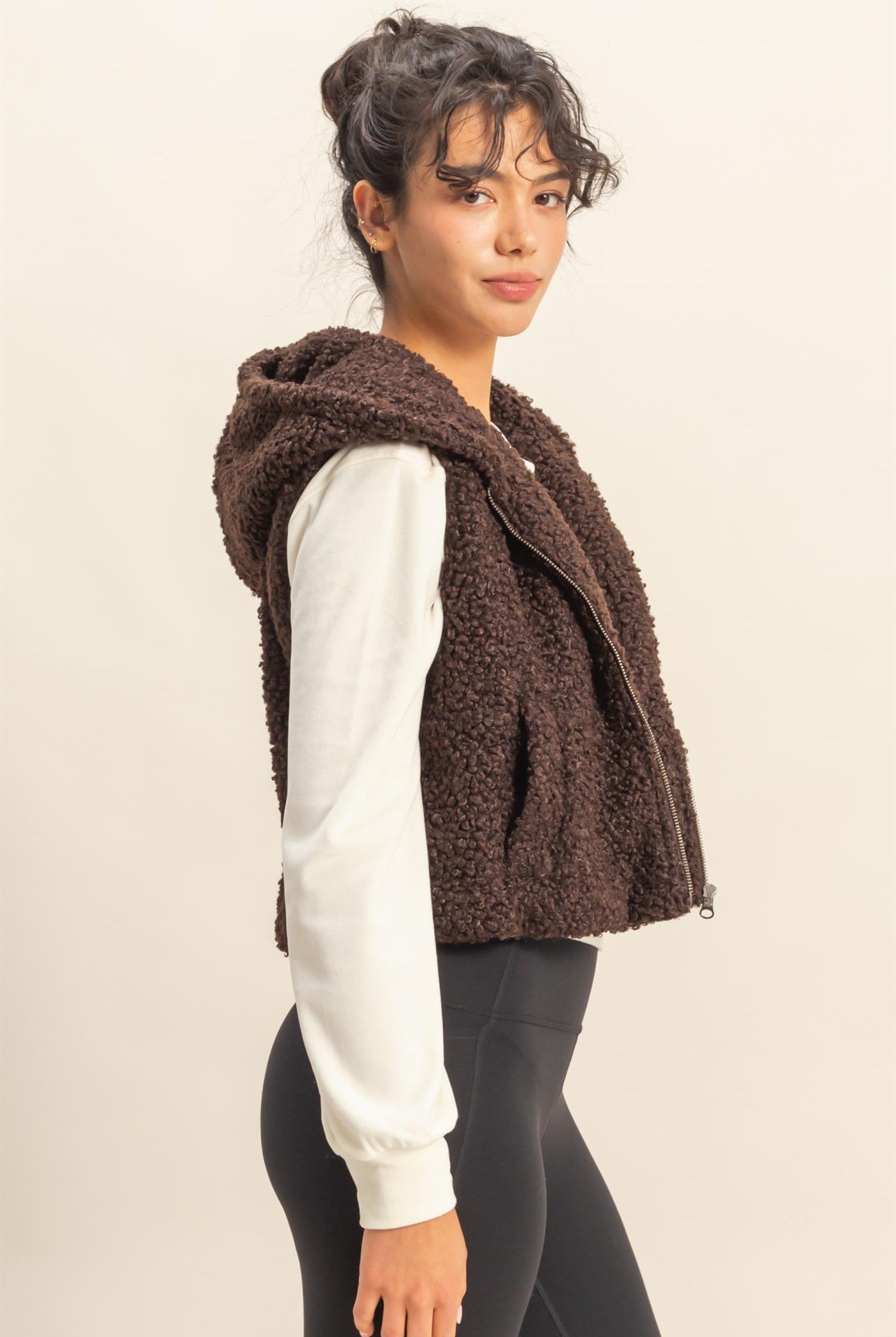 Wholesale Fluffy Full Zip Cropped Hooded Vest Vests DZ24A075 DARK CHOCOLATE DOUBLE ZERO