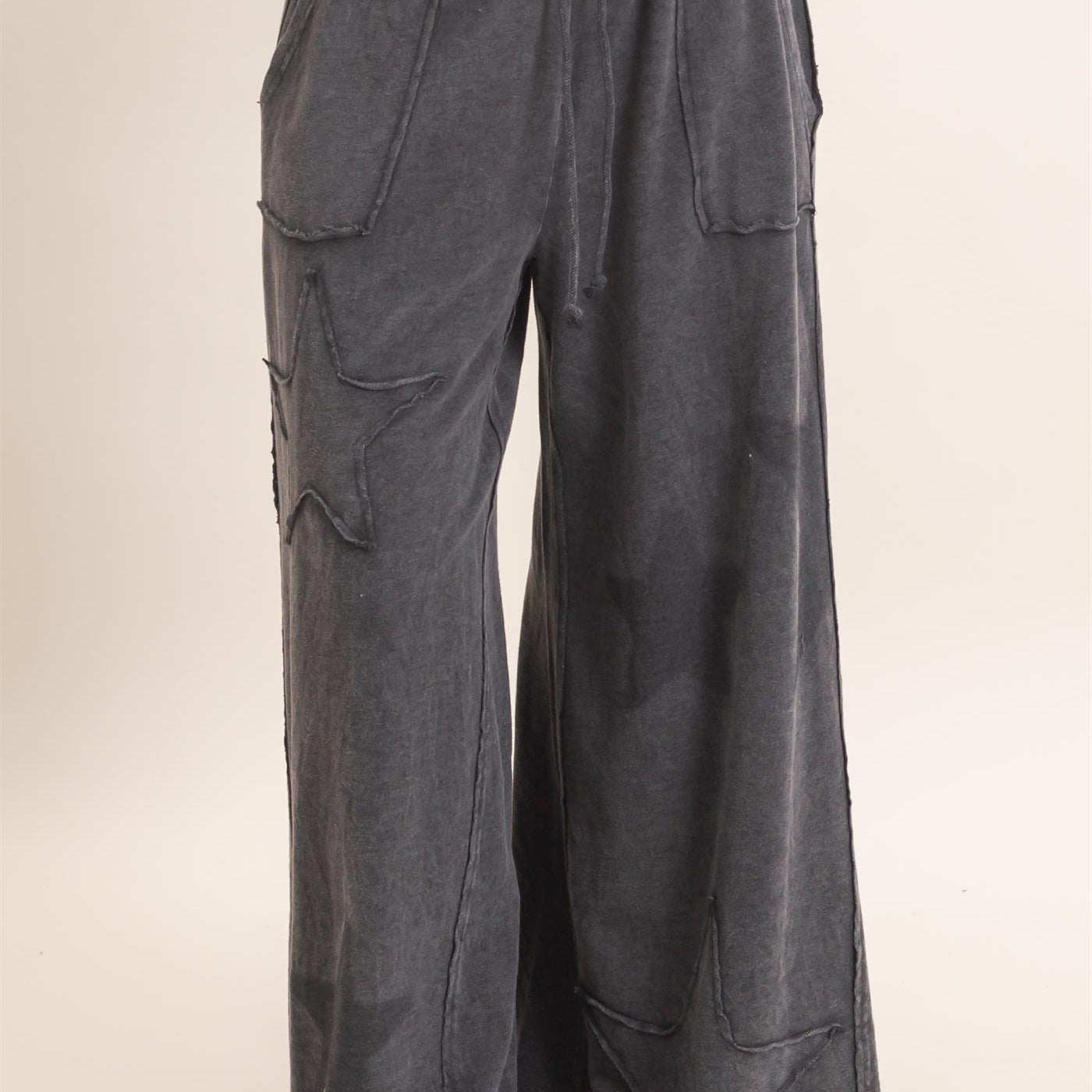 Wholesale Mineral Wash Star Patch And Print Wide Leg Pants Pants DZ26F060 BLACK DOUBLE ZERO