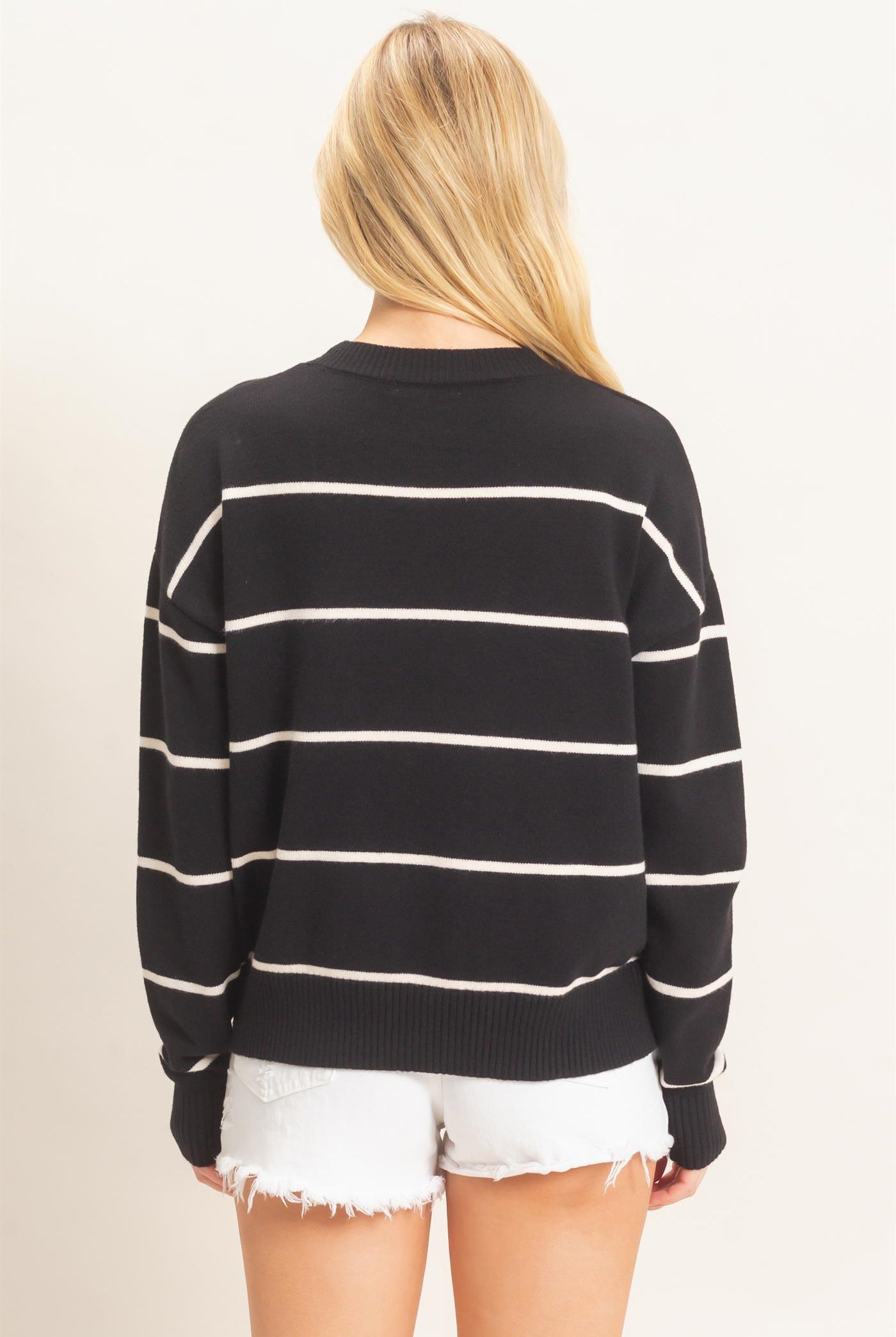 Wholesale Striped Ribbed Crew Neck Sweater Sweaters HF26F169 BLACK HYFVE