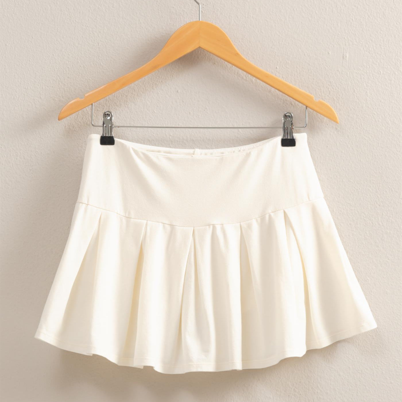 Wholesale Mid Rise Pleated Mini Skort Skorts DZ25A930 WHITE DOUBLE ZERO