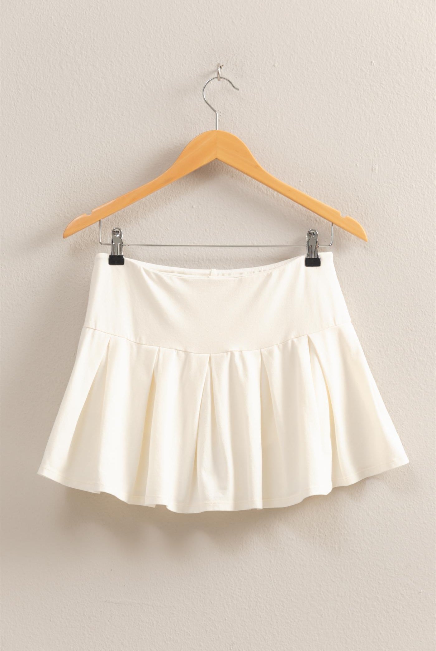 Wholesale Mid Rise Pleated Mini Skort Skorts DZ25A930 WHITE DOUBLE ZERO
