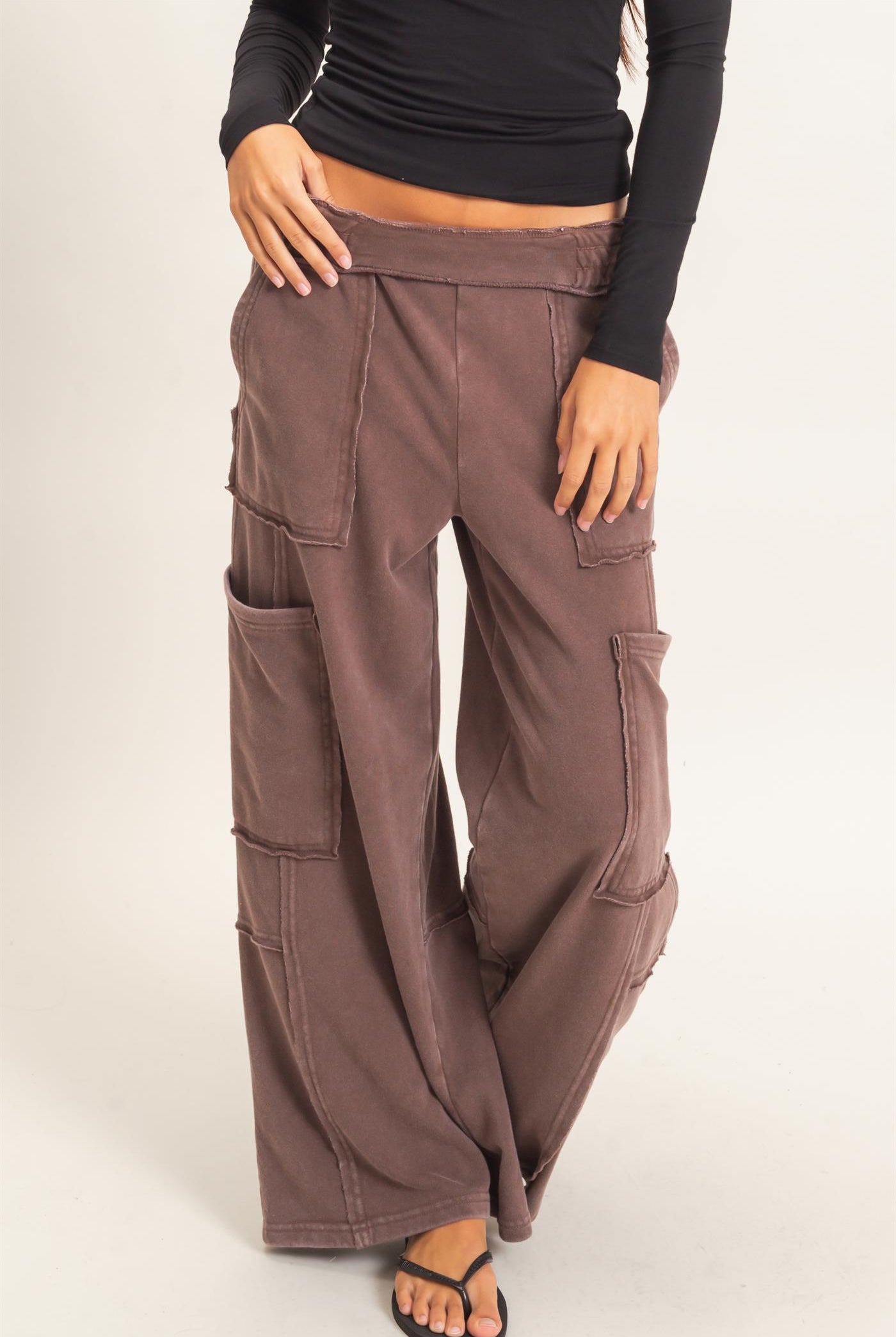 Wholesale Mineral Wash Cargo Pocket Pants Pants DZ26C963 DARK BROWN DOUBLE ZERO