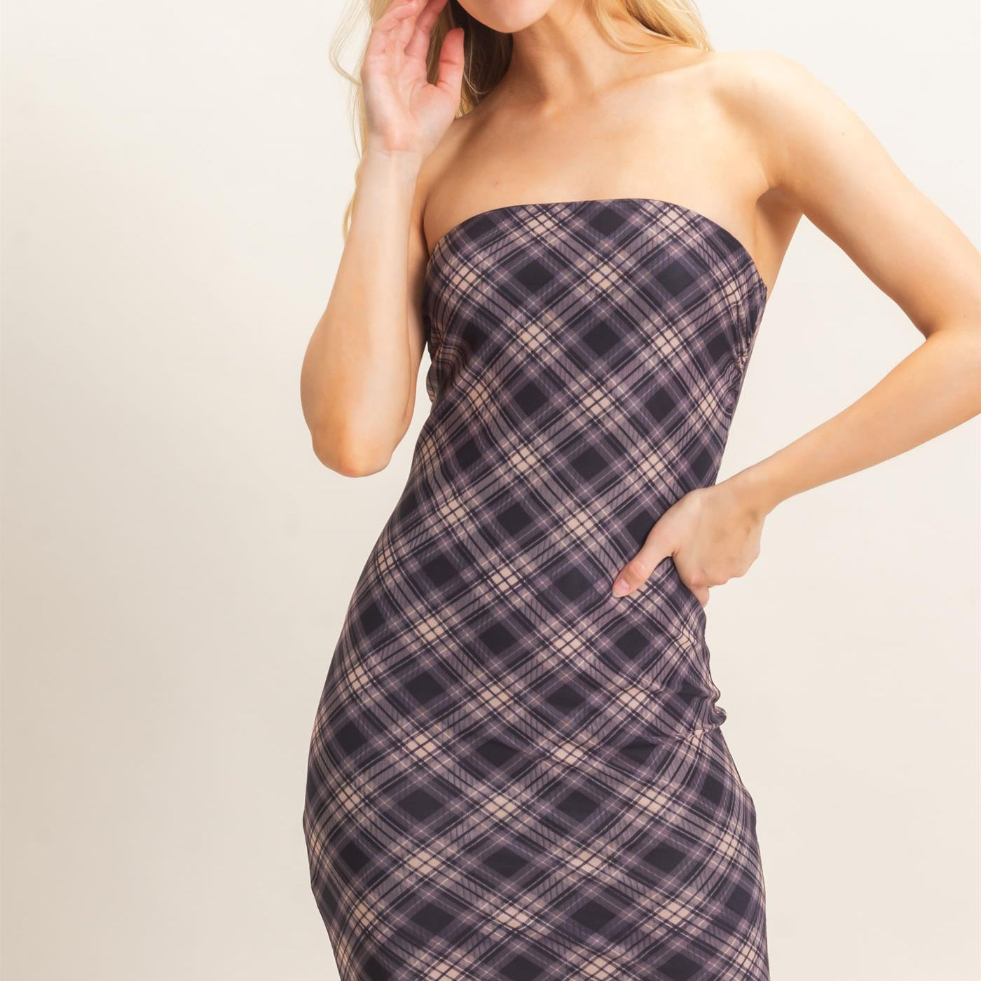 Wholesale Strapless Printed Mesh Maxi Dress Dresses HF26F212 BLACK/PLAID HYFVE