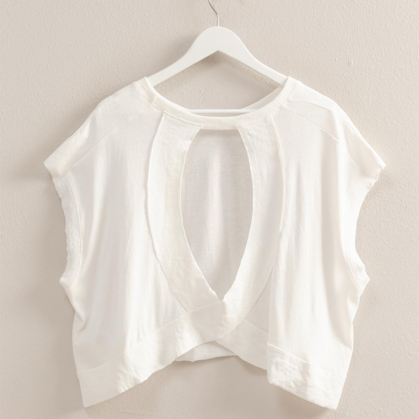 Wholesale Boxy Crew Neck Top T-Shirts HF26C288-D WHITE HYFVE