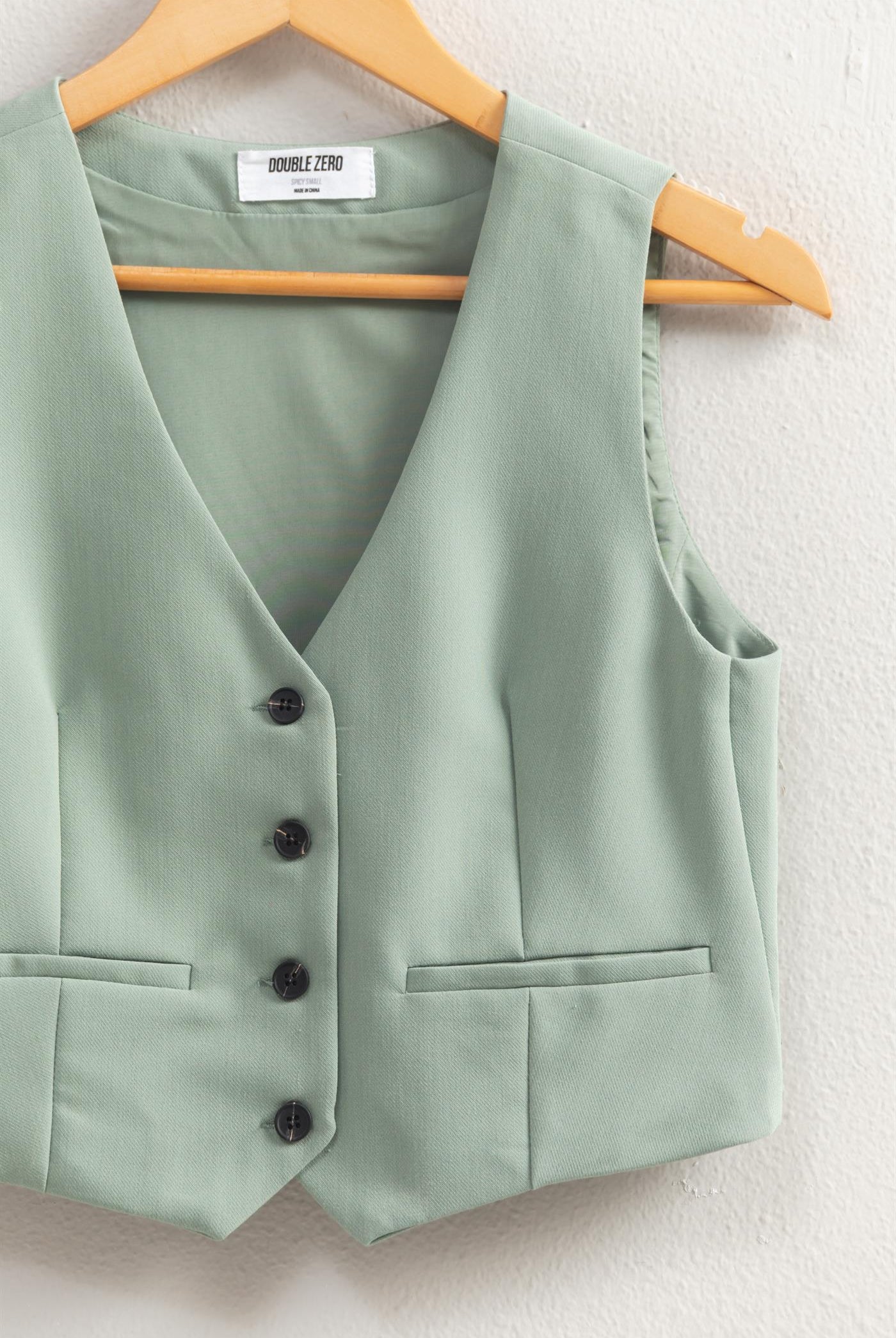 Wholesale Tailored Button-Down Vest Vests DZ25E126 SAGE GREEN DOUBLE ZERO