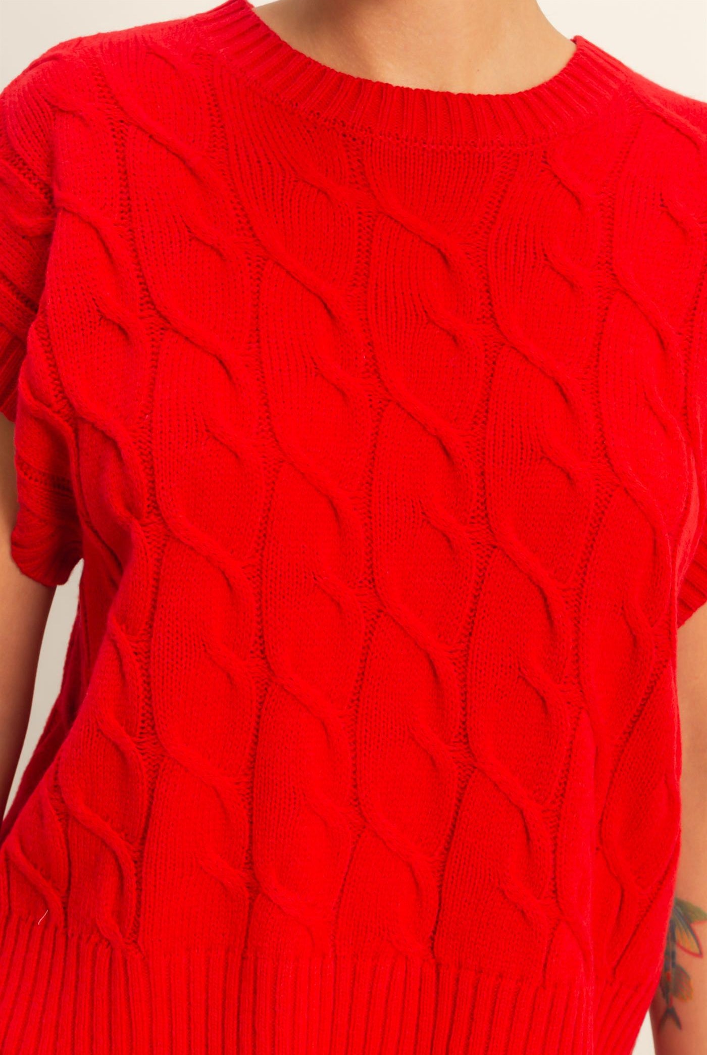 Wholesale Sleeveless Oversized Cable Knit Sweater Vest Vests DZ25C905 RED DOUBLE ZERO