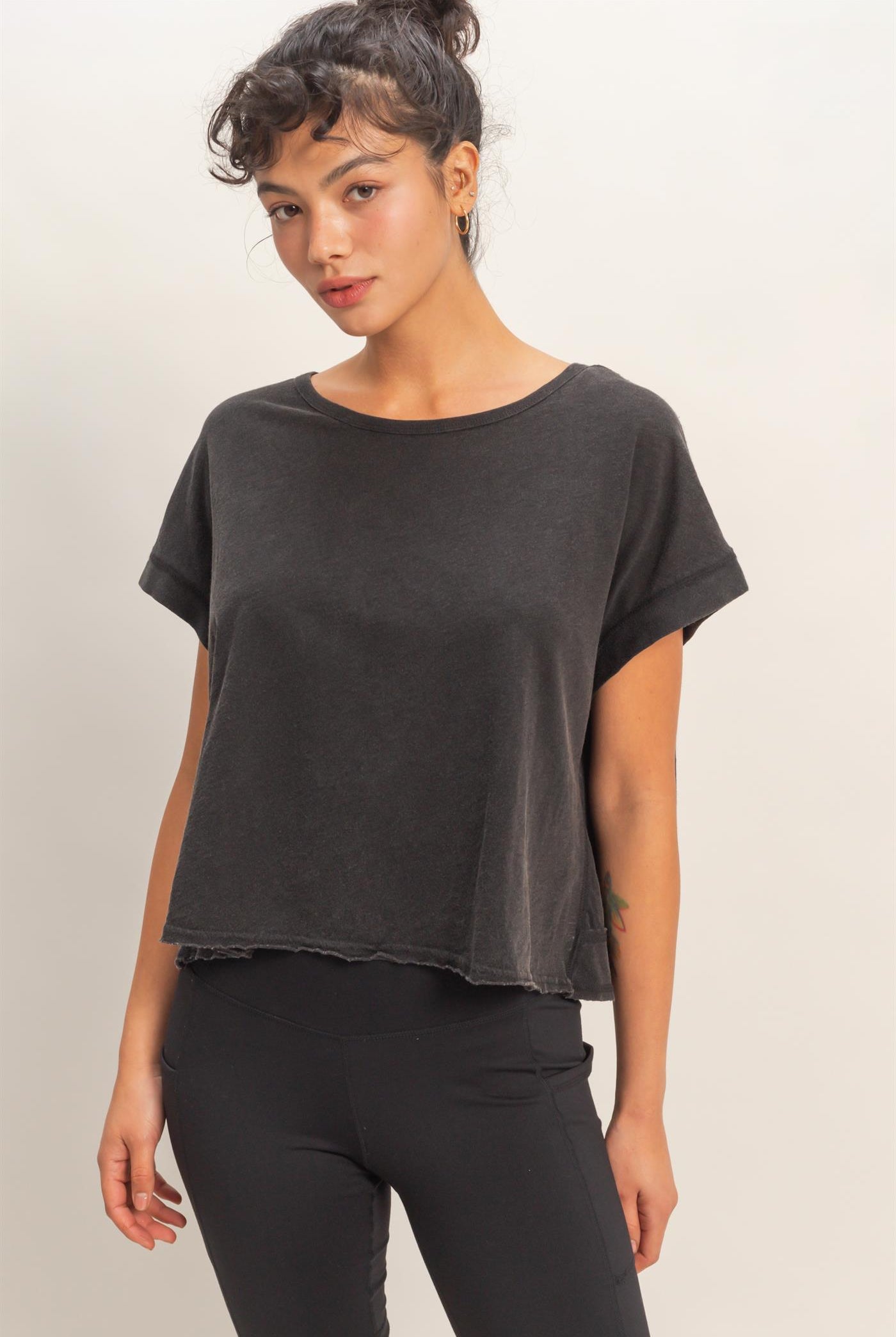 Wholesale Acid Wahsed Cross Detail Open Back Top Clothing Tops DZ26A225 BLACK DOUBLE ZERO