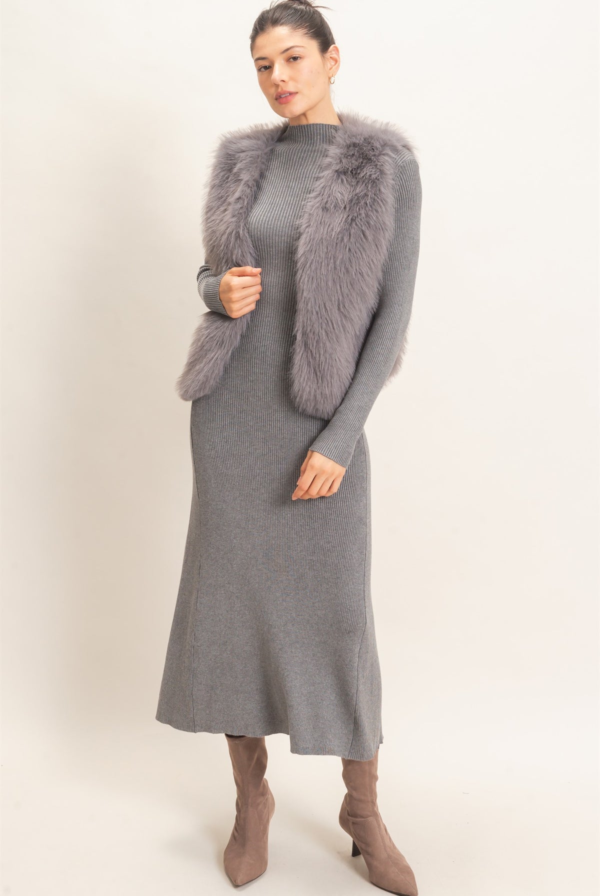 Wholesale Open-Front Faux Fur Vest Vests HF26F164 GRAY HYFVE