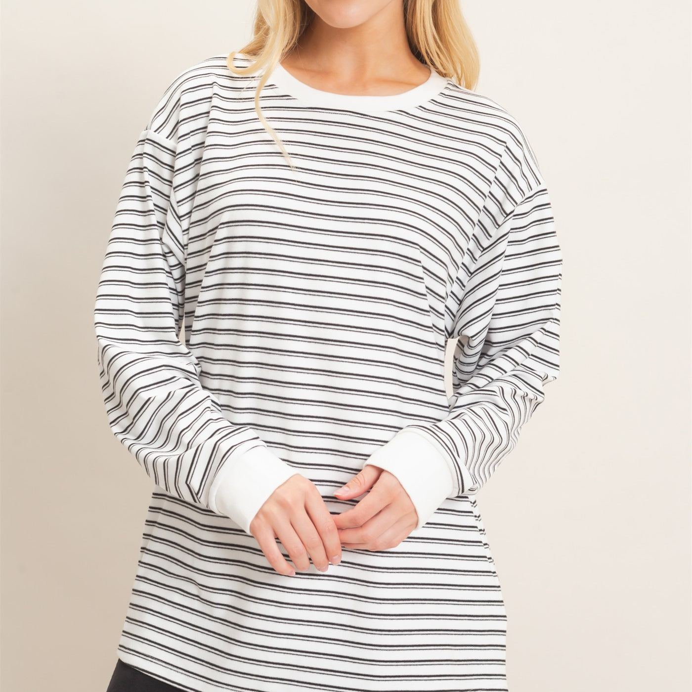 Wholesale Striped Long Sleeve Crew Neck Top Clothing Tops HF26C676 WHITE HYFVE