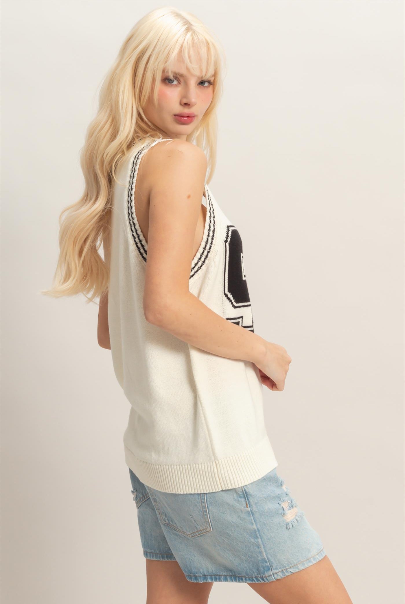 Wholesale Number Graphic Knit Tank Top Tank Tops DZ26A821 BLACK DOUBLE ZERO