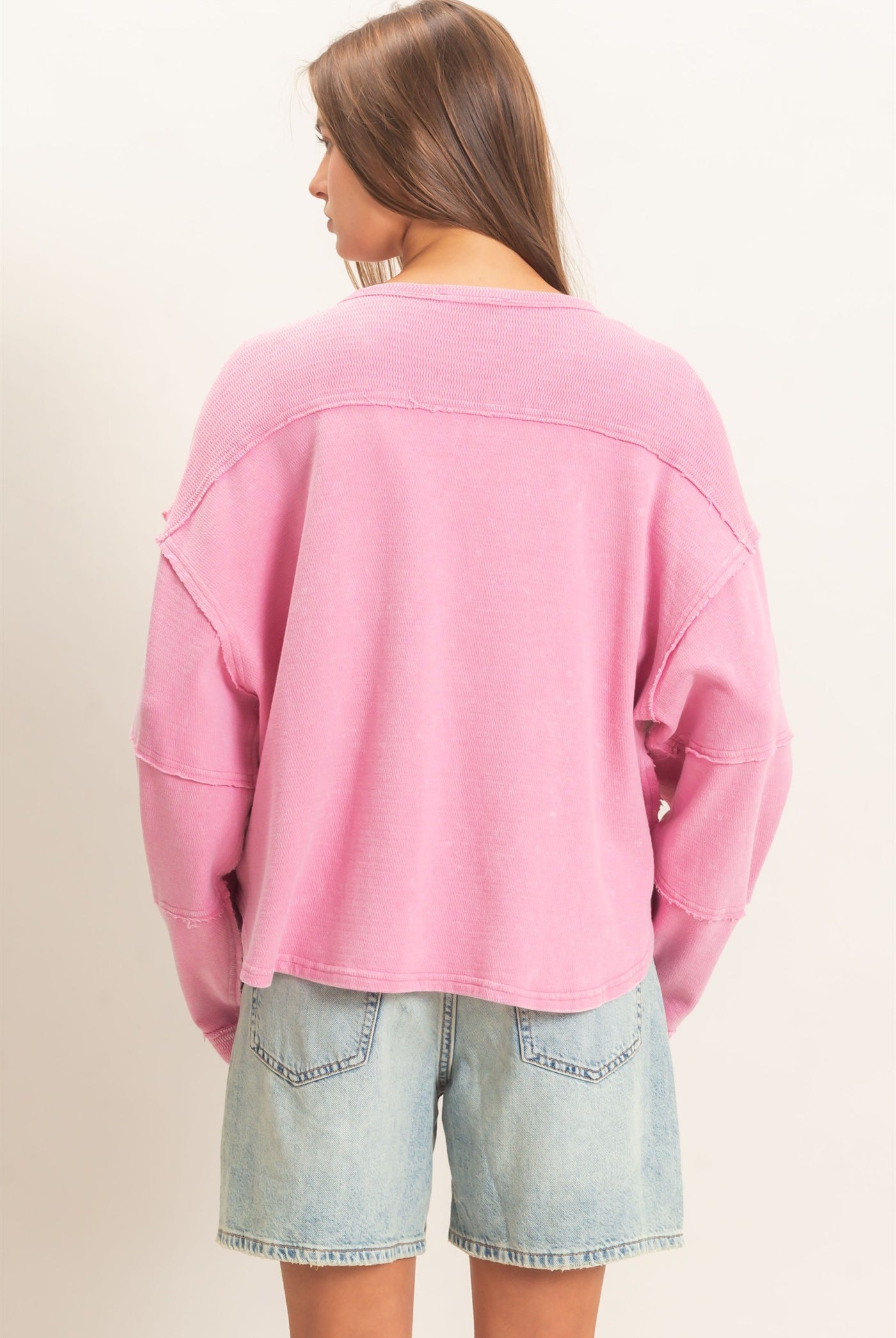 Wholesale Mineral Wash Overzised Raw Edge Crew Neck Top Clothing Tops DZ26E449 PINK DOUBLE ZERO