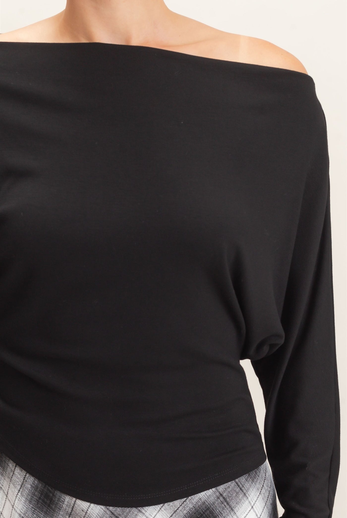 Wholesale Wide Boat Neck Dolman Sleeve Top Shirts HF26C883 BLACK HYFVE