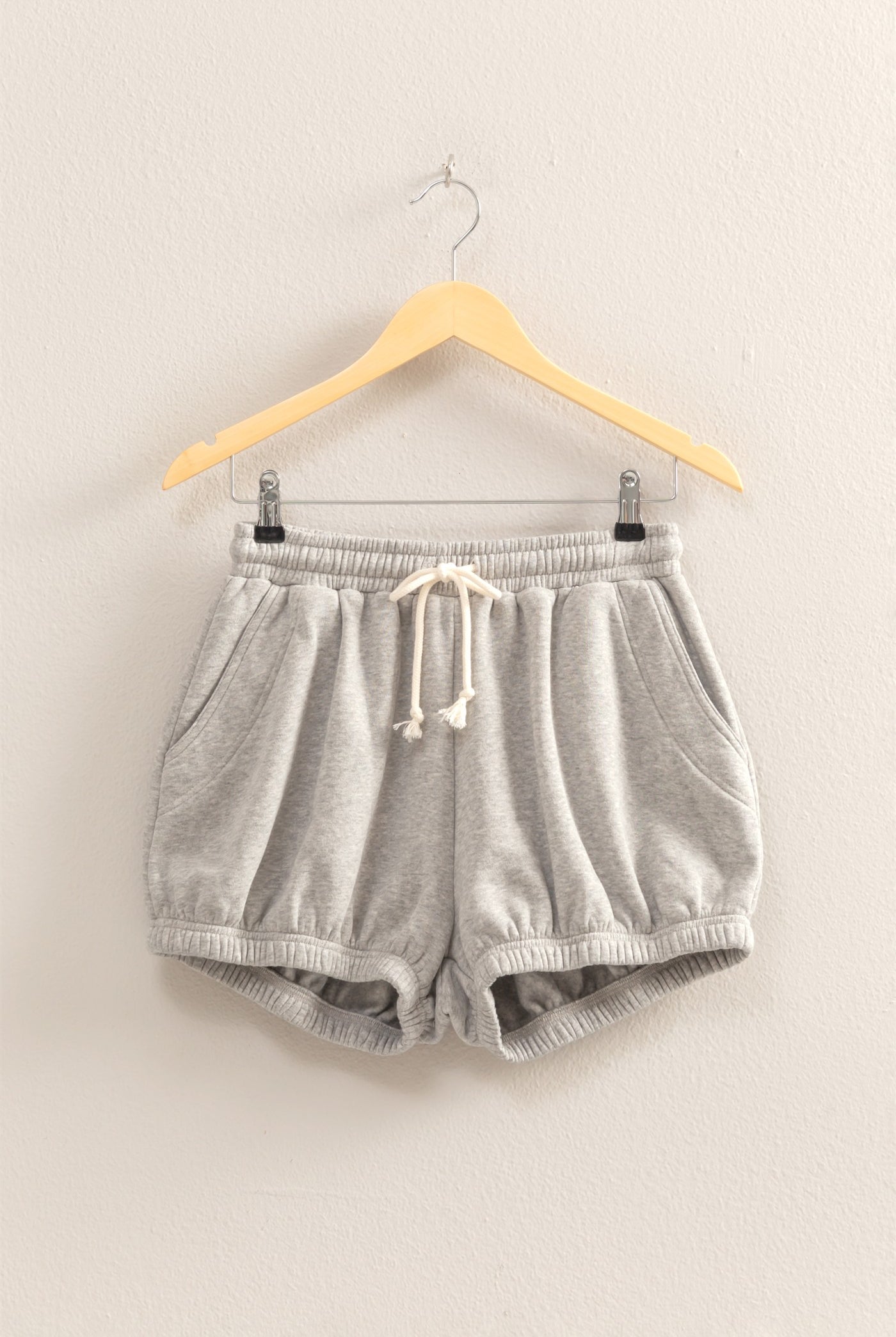 Wholesale Drawstring Waist Bubbled Hem Shorts Shorts DZ25A702 HEATHER GRAY DOUBLE ZERO