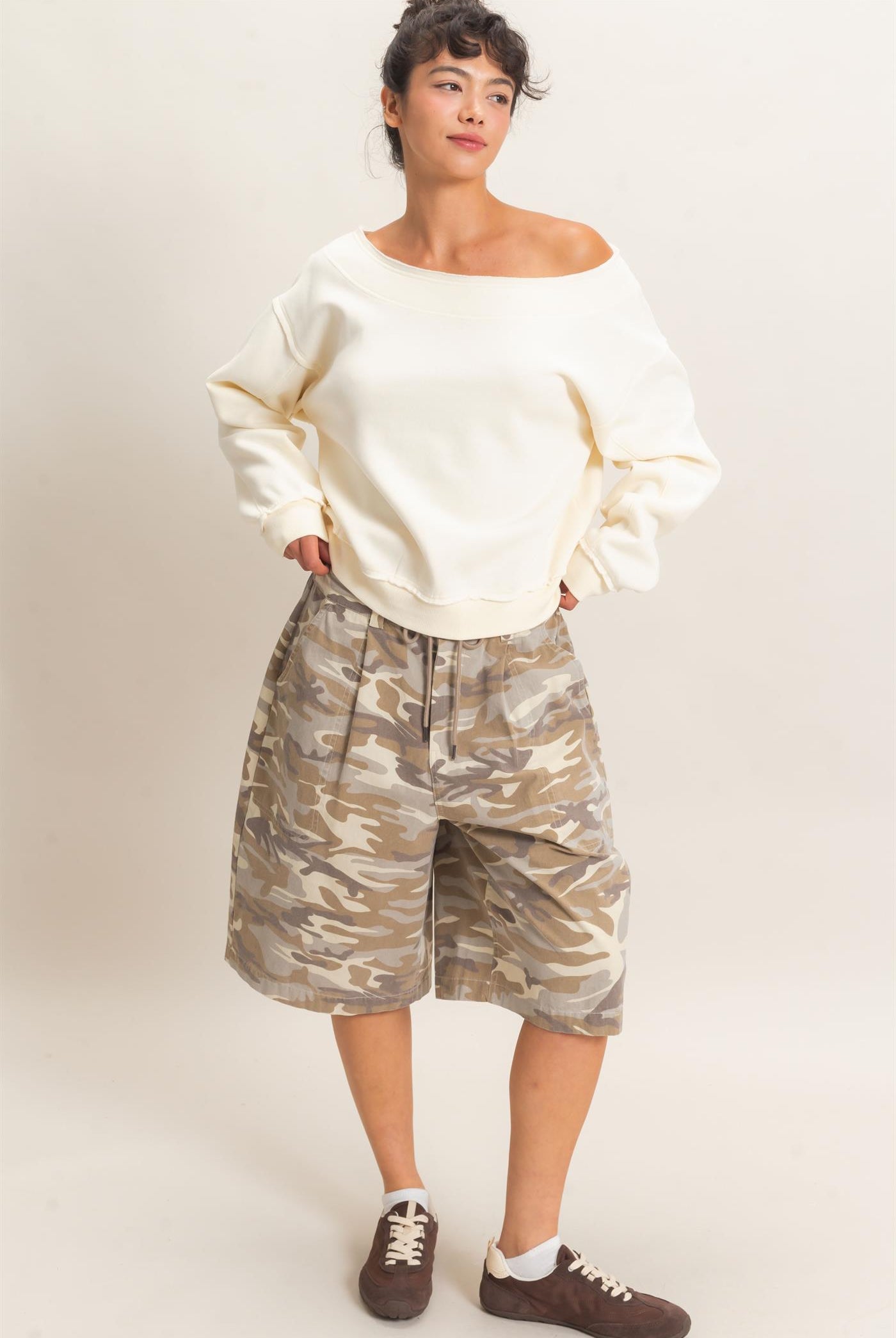 Wholesale Off Shoulder Sweatshirt Sweatshirts DZ26C880 CREAM DOUBLE ZERO