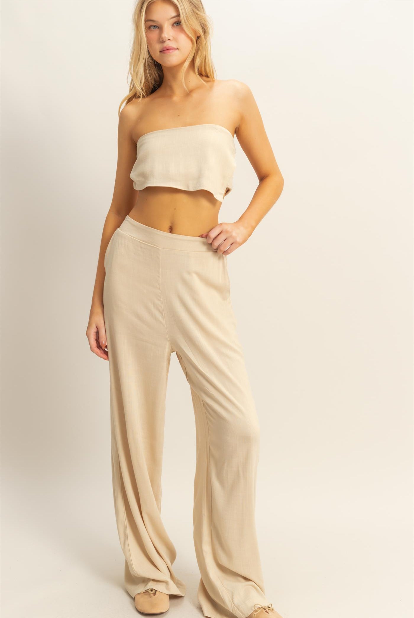 Wholesale Stretch Linen Top And Pants Set Clothing HF25E016-SET L.TAUPE HYFVE