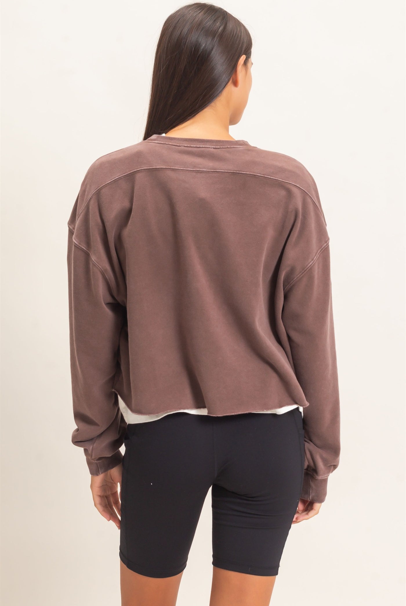 Wholesale Mineral Wash Raw Hem Cropped Sweatshirt Sweatshirts DZ26C968 DARK BROWN DOUBLE ZERO