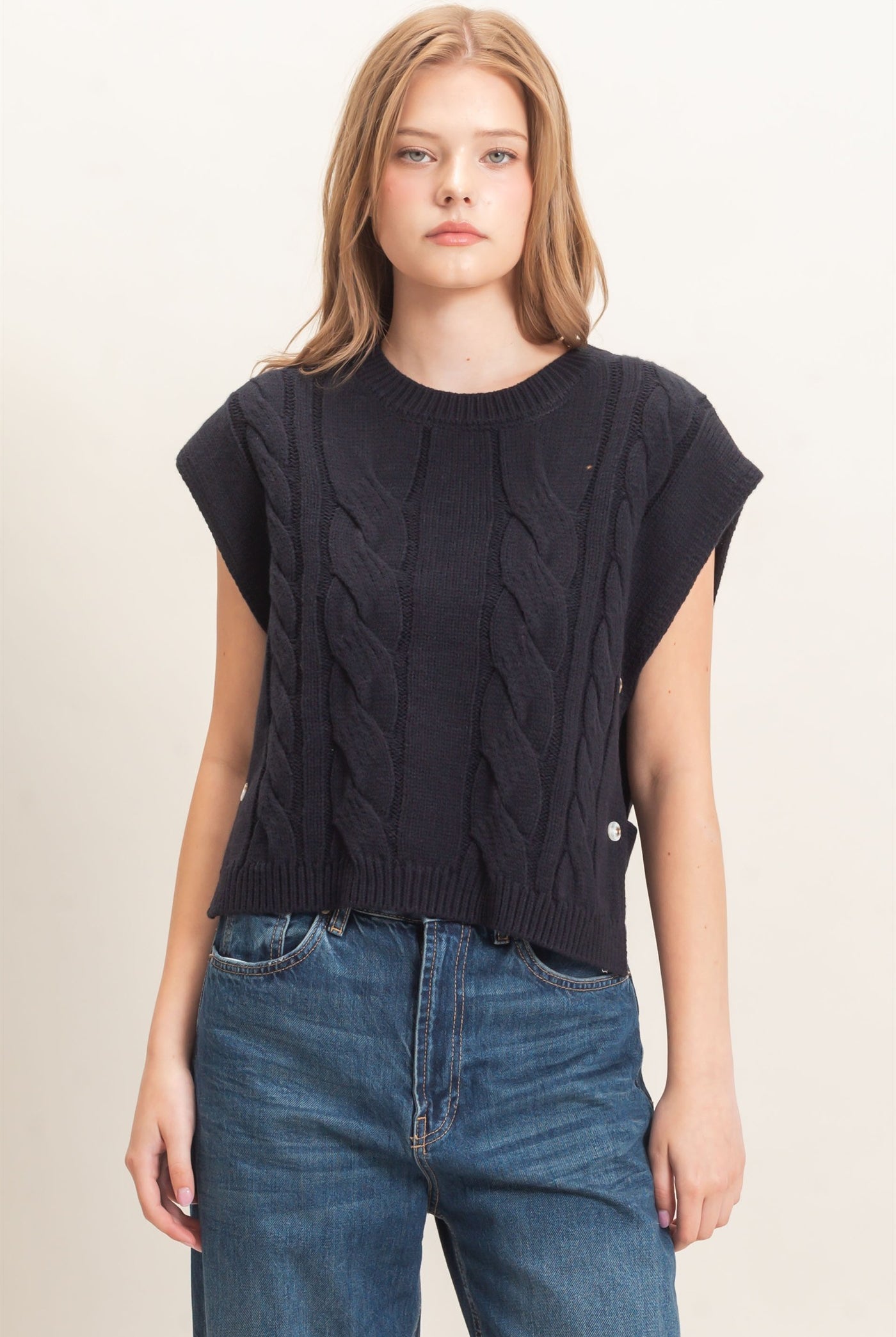 Wholesale Cable Knit Vest With Side Buttons Sweaters HF26F193 BLACK HYFVE