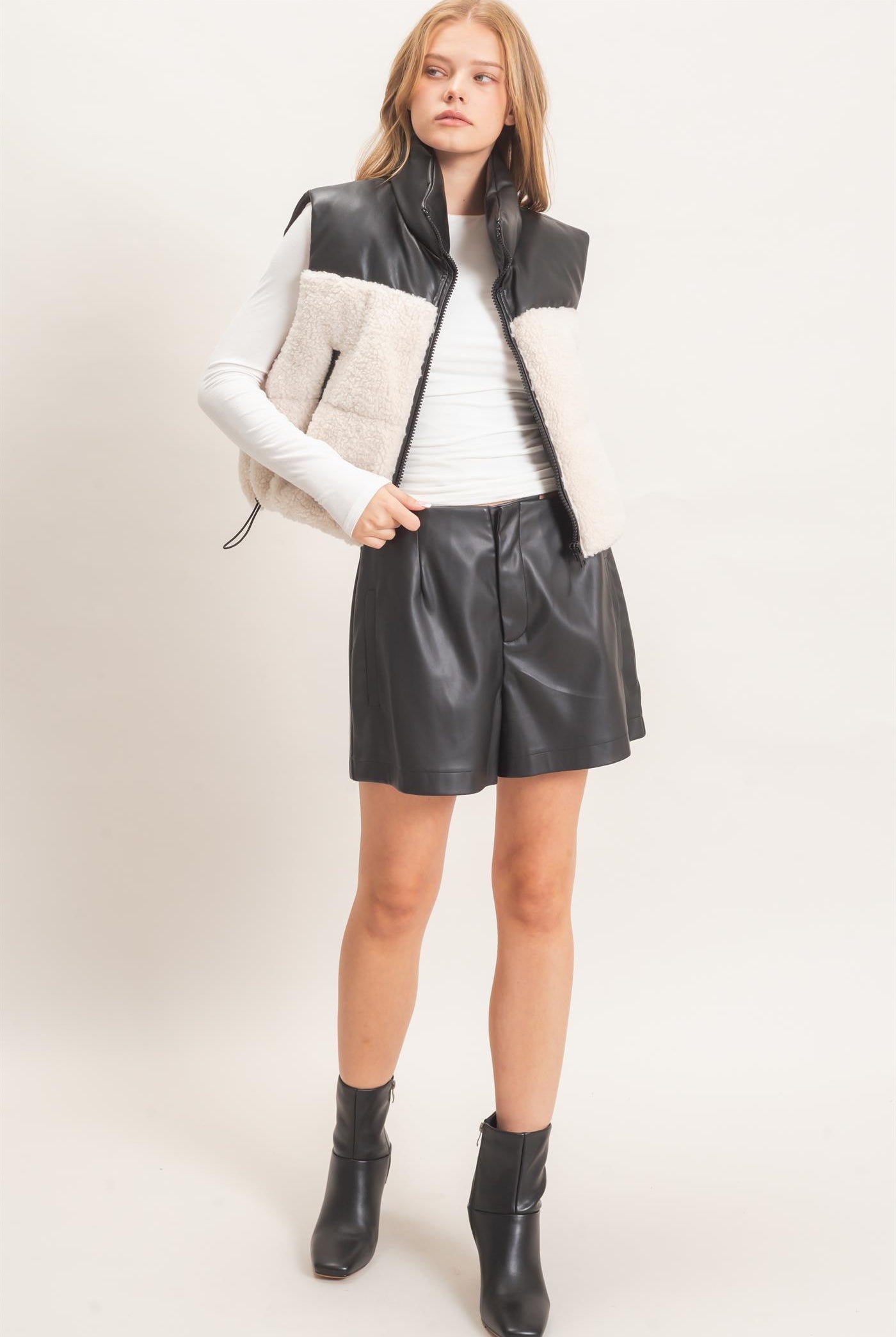 Wholesale Faux Fur & Pu Padded Vest Outerwear HF26F204 CREAM HYFVE