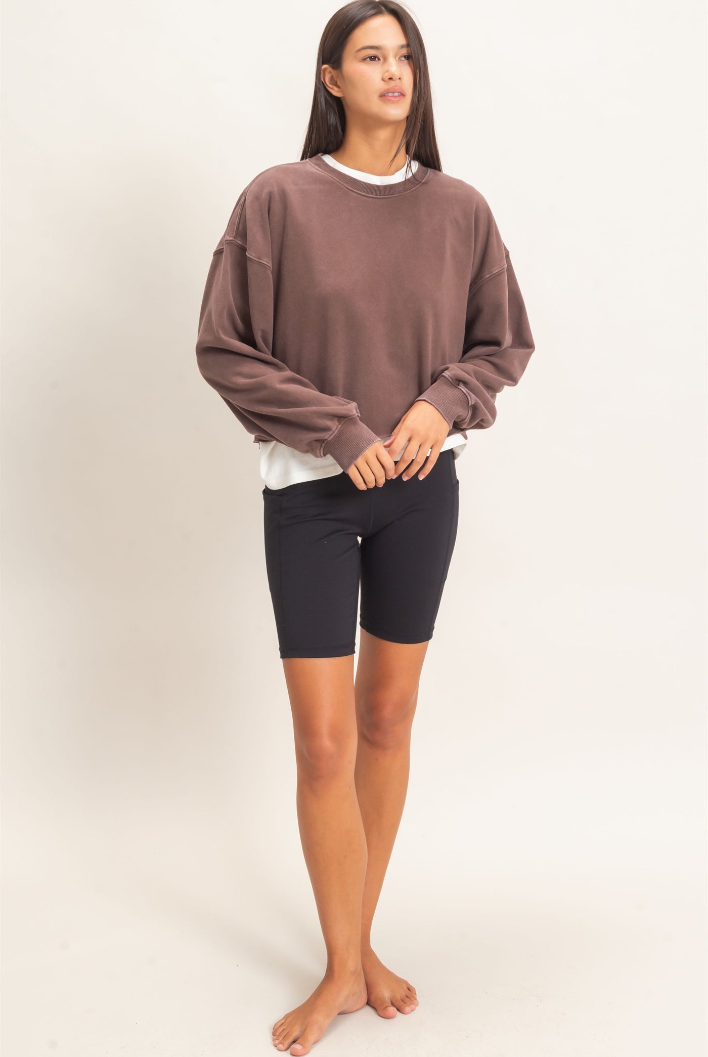 Wholesale Mineral Wash Raw Hem Cropped Sweatshirt Sweatshirts DZ26C968 DARK BROWN DOUBLE ZERO