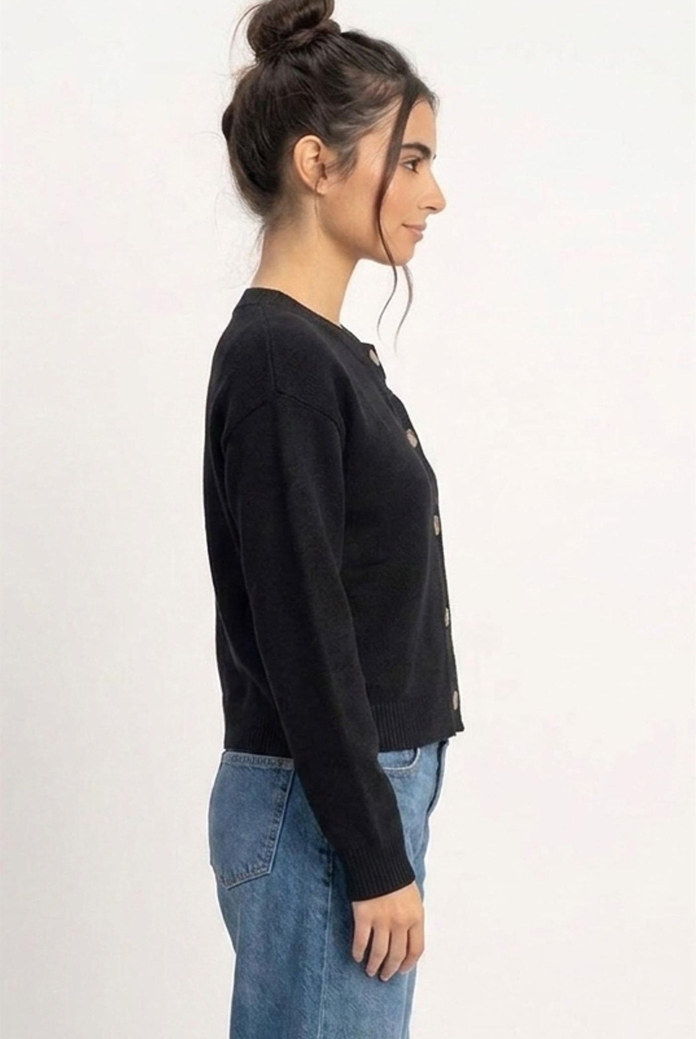 Wholesale Crew Neck Button Front Cardigan Cardigans DZ26E639 BLACK DOUBLE ZERO