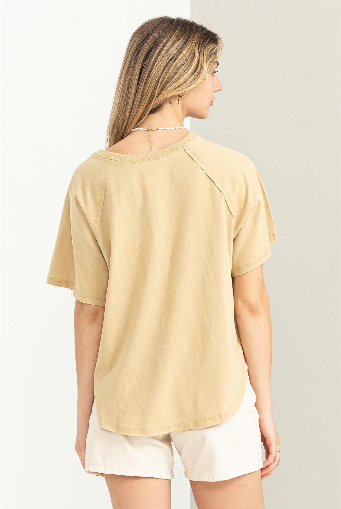 Wholesale Round Neck Curved Hem Short Sleeve T Shirt Clothing Tops DZ23C325 CAFFE LATTE HYFVE