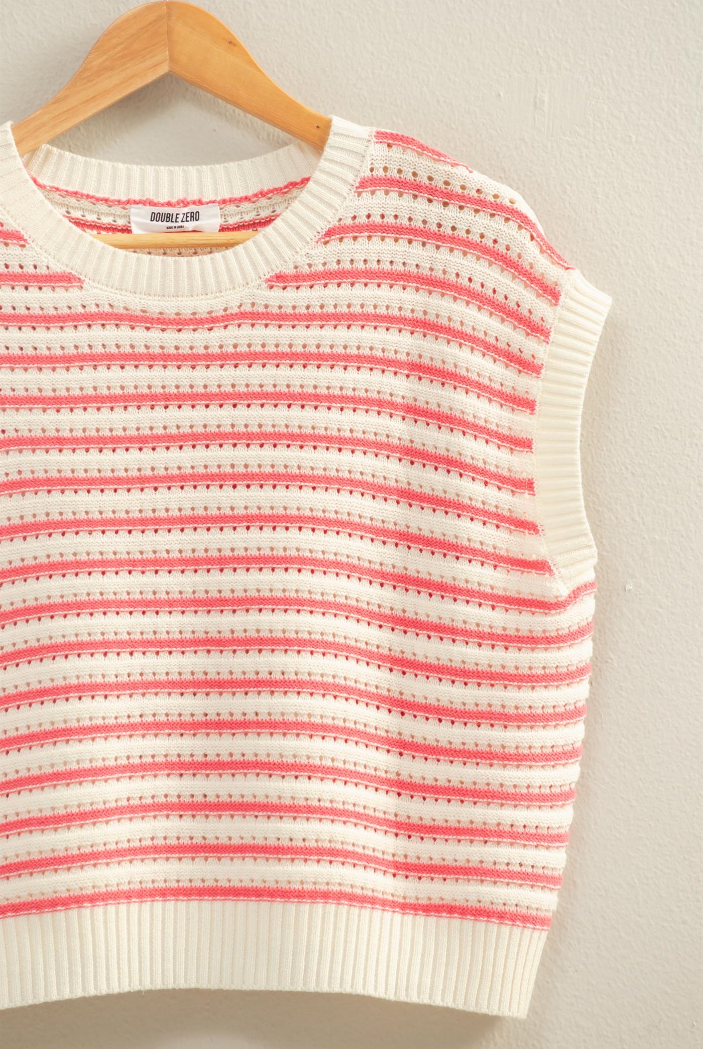 Wholesale Striped Sleeveless Crew Neck Top Sweaters DZ26A222 TAFFY PINK DOUBLE ZERO