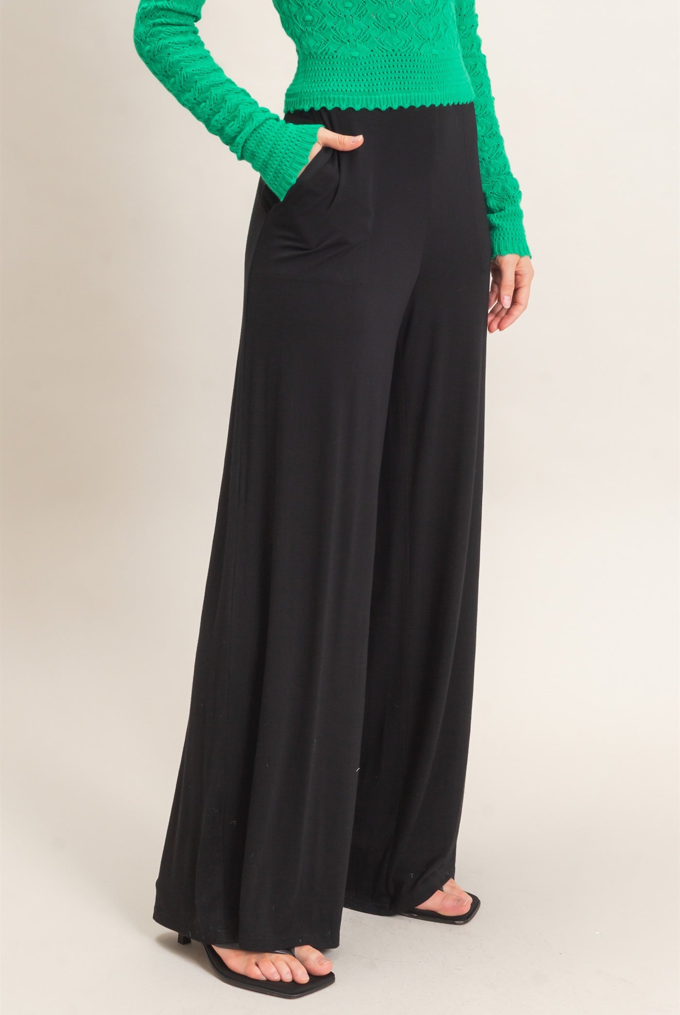 Wholesale Wide-Leg Elastic Waist Pants Pants HF26F299-D BLACK HYFVE
