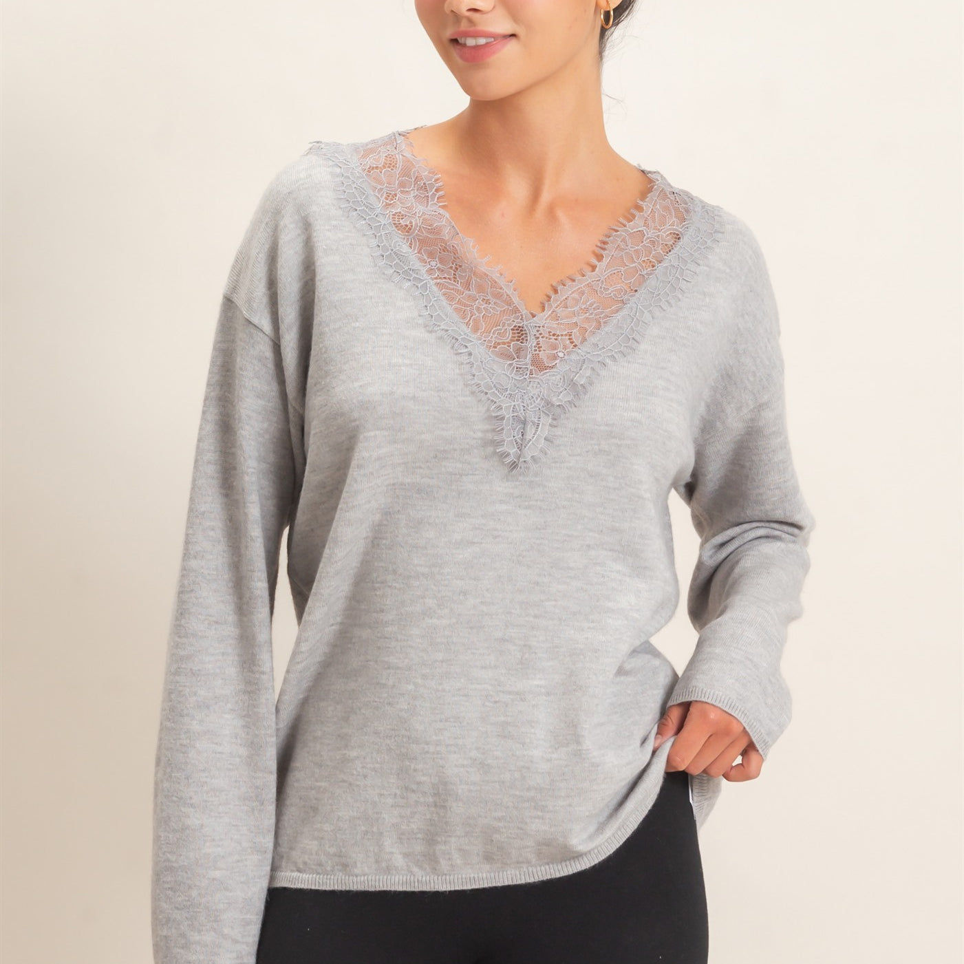 Wholesale Lace Trim V-Neck Sweater Sweaters DZ26E327 HEATHER GRAY DOUBLE ZERO