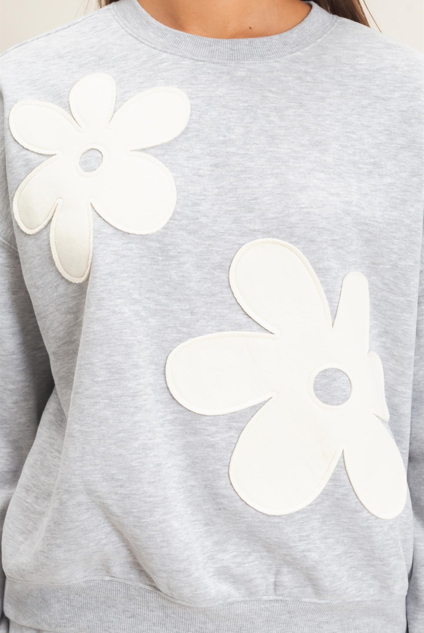 Wholesale Floral Applique Crew Neck Sweatshirt Sweatshirts DZ26E708 HEATHER GRAY DOUBLE ZERO