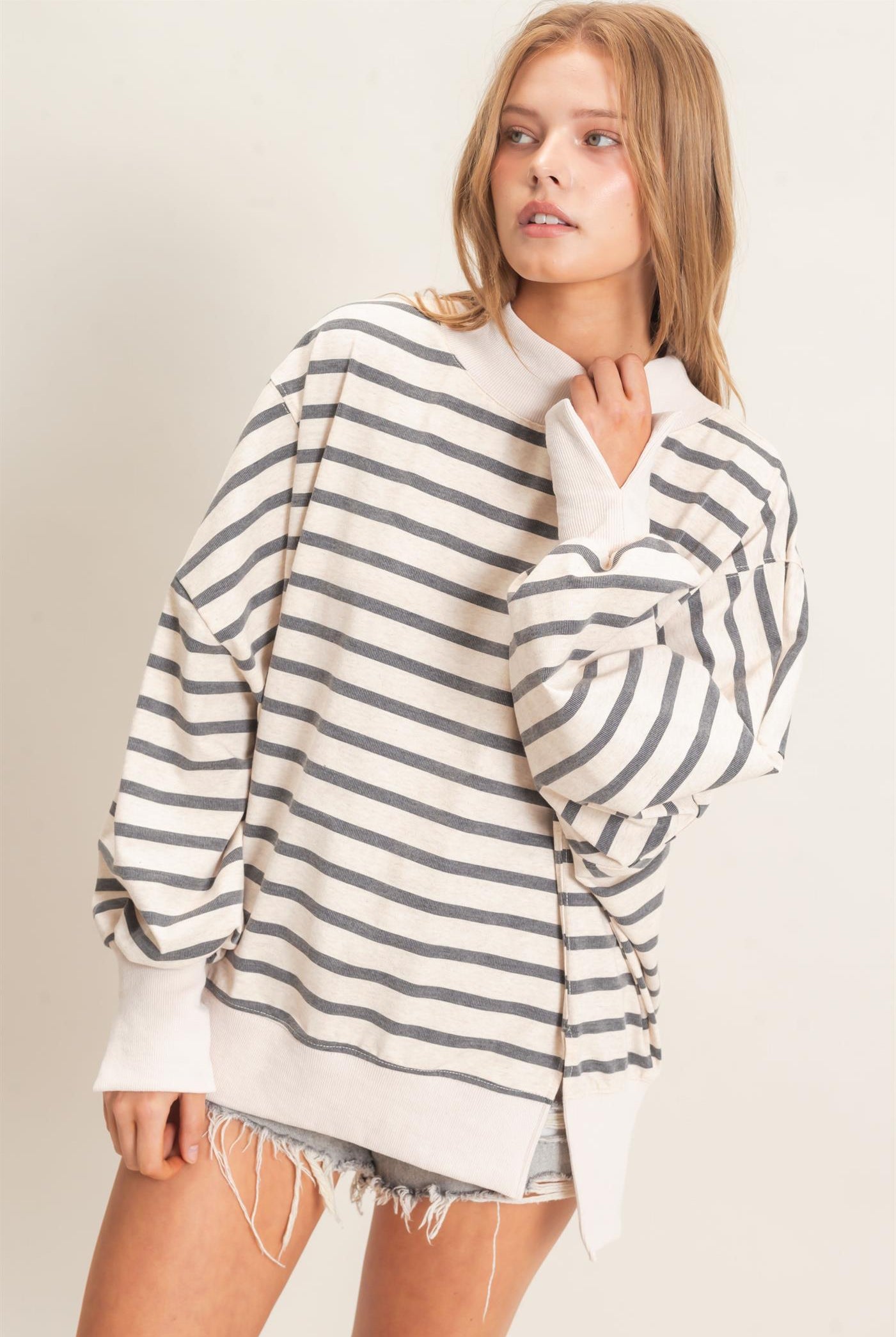 Wholesale Striped Mock Neck Sweatshirt Sweatshirts HF27A178-D GRAY/ECRU HYFVE