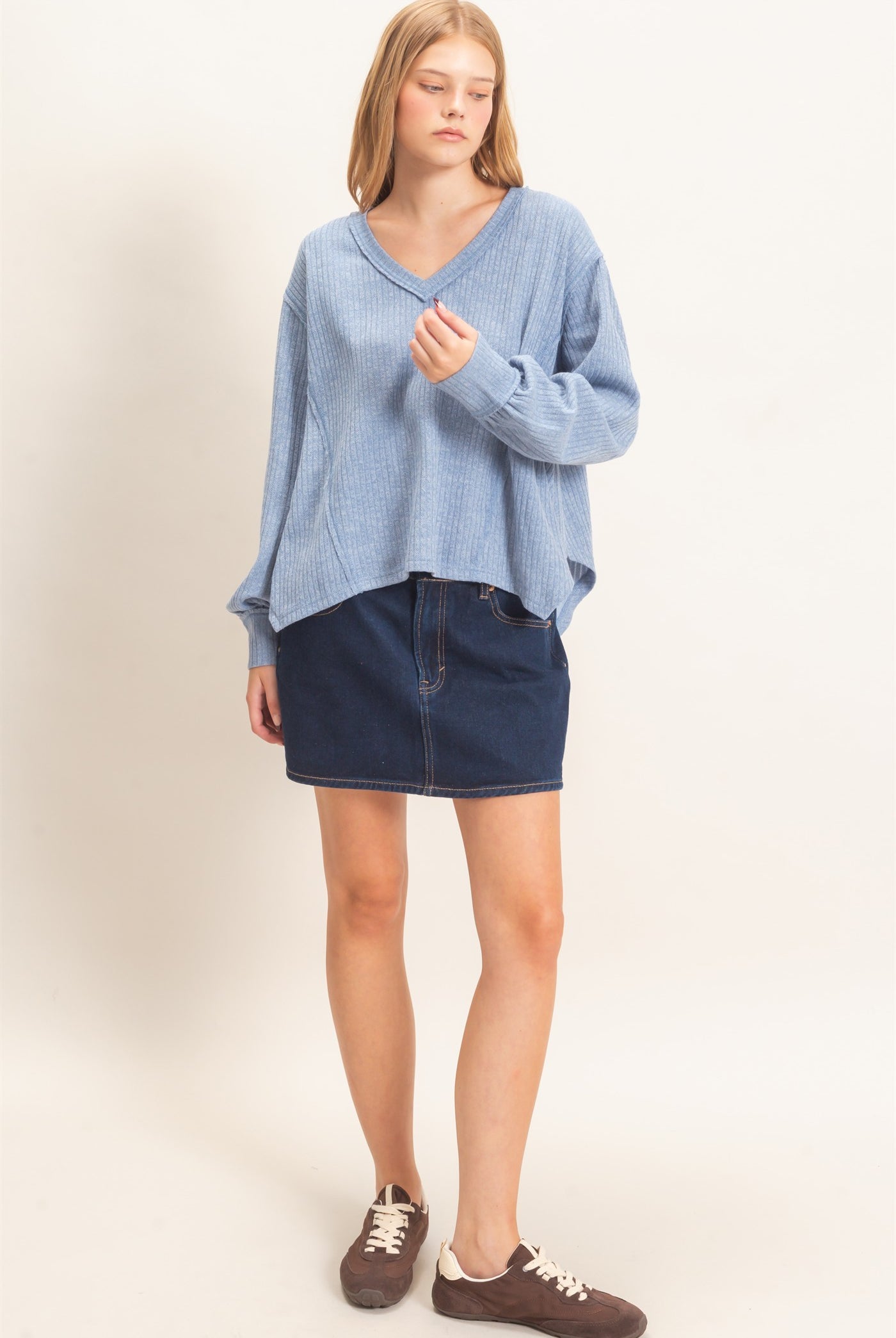 Wholesale Ribbed V-Neck Knit Top Shirts HF26F351 BLUE HYFVE