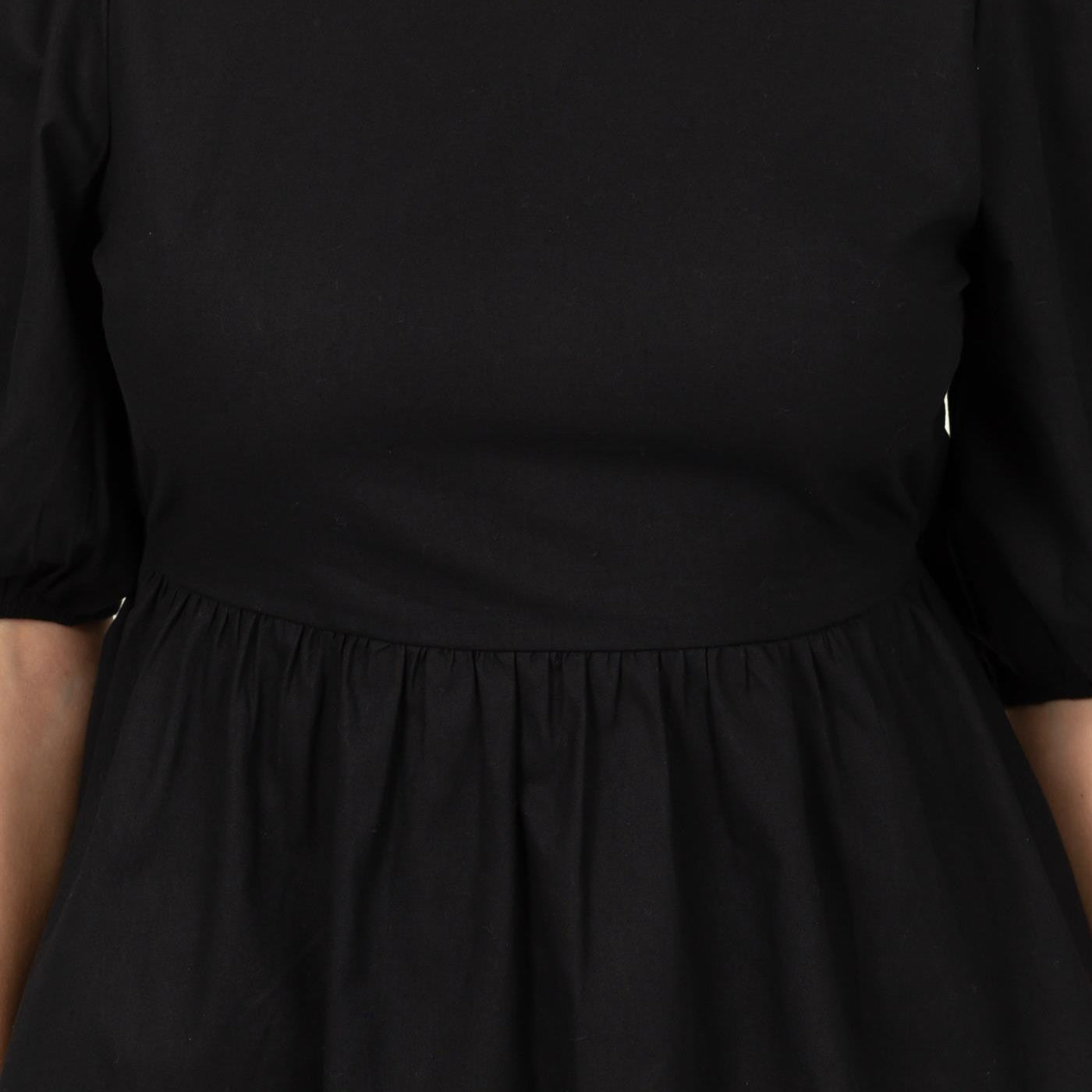 Wholesale Backless Top Clothing Tops HF22C707 BLACK HYFVE