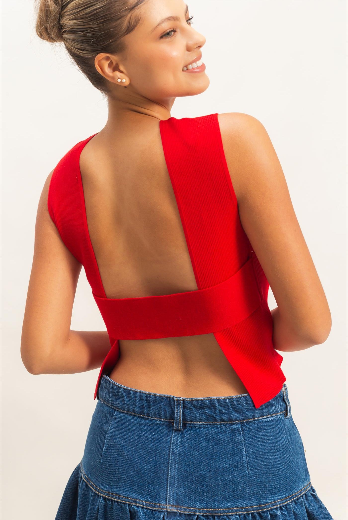 Wholesale Ribbed Crew Neck Sleeveless Open Back Top Clothing Tops DZ26C692 RED DOUBLE ZERO
