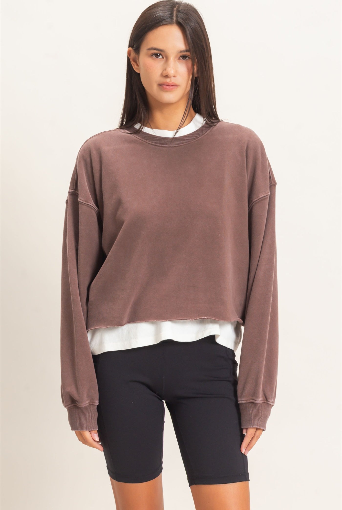 Wholesale Mineral Wash Raw Hem Cropped Sweatshirt Sweatshirts DZ26C968 DARK BROWN DOUBLE ZERO