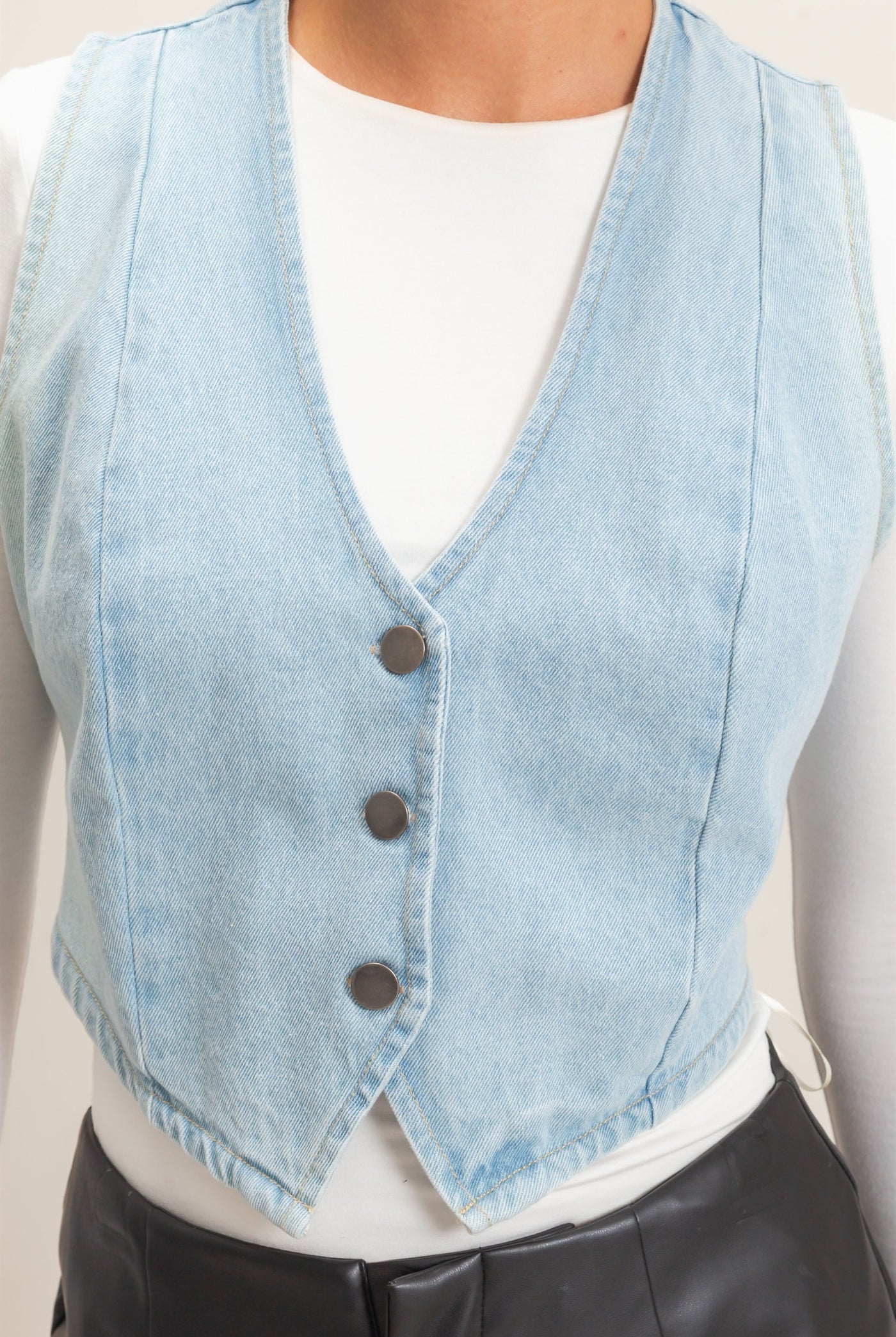 Wholesale Buttoned Denim Vest Vests DZ26E266 LIGHT BLUE DOUBLE ZERO