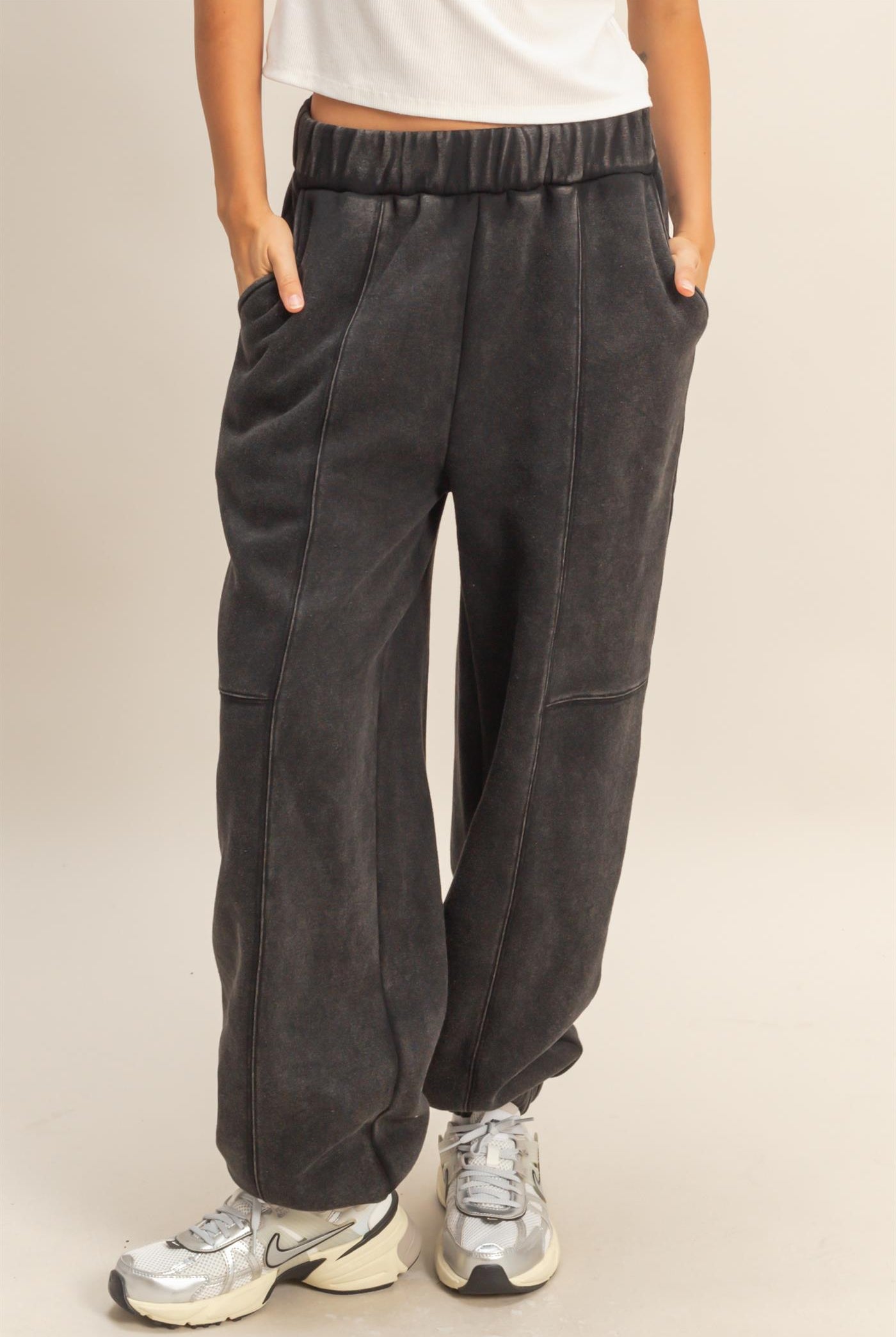 Wholesale Snow Washed Comfort Jogger Joggers HF25F147 BLACK HYFVE