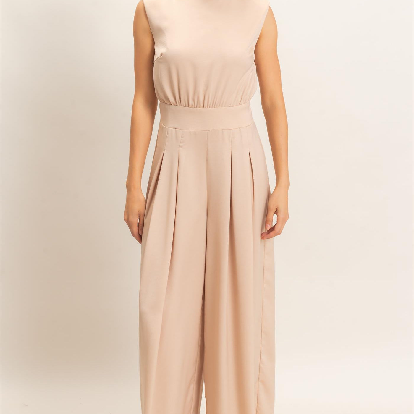 Wholesale Sleeveless Mock Neck Jumpsuit Clothing HF26F209-D CHAMPAGNE HYFVE