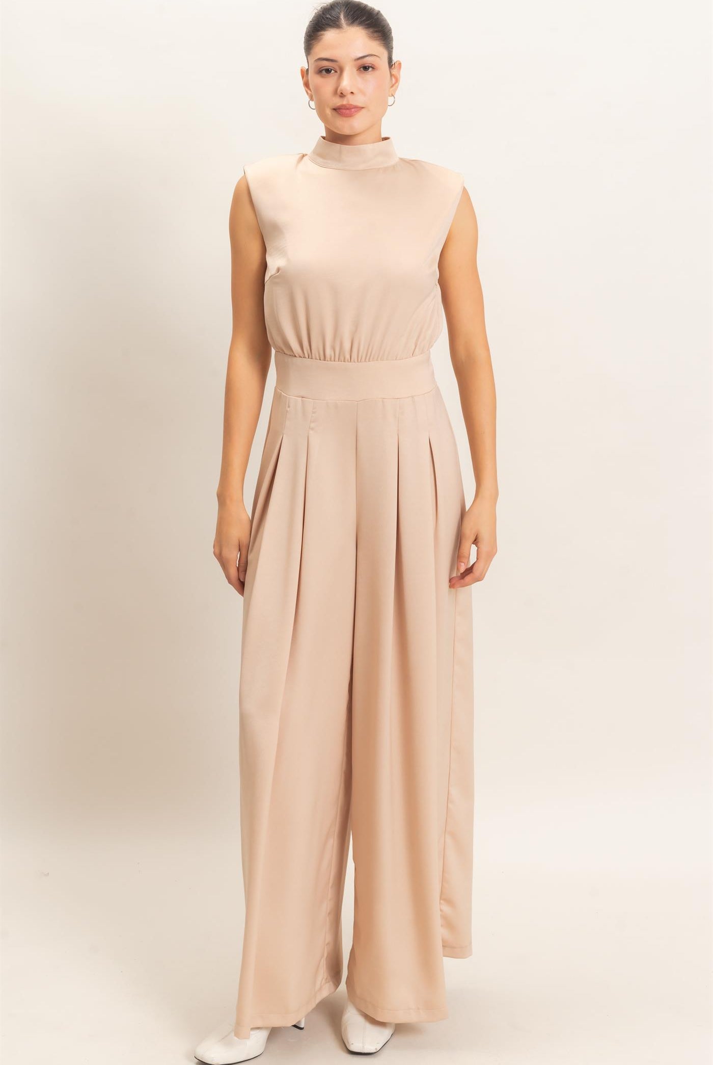 Wholesale Sleeveless Mock Neck Jumpsuit Clothing HF26F209-D CHAMPAGNE HYFVE