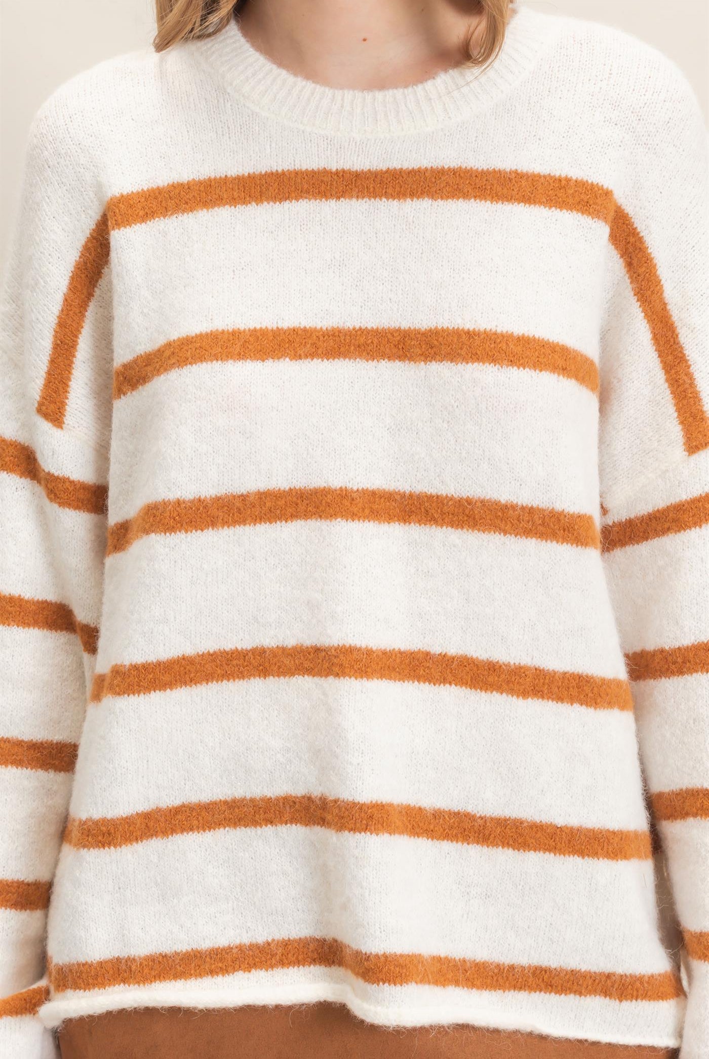 Wholesale Striped Crew Neck Sweater Sweaters HF26E894 CAMEL HYFVE