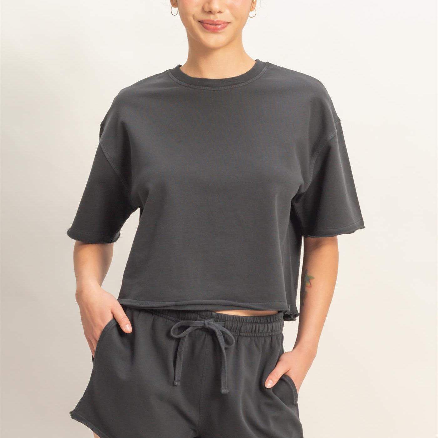 Wholesale Short Sleeve Crew Neck Top And Shorts Set Clothing DZ26C668-SET BLACK DOUBLE ZERO
